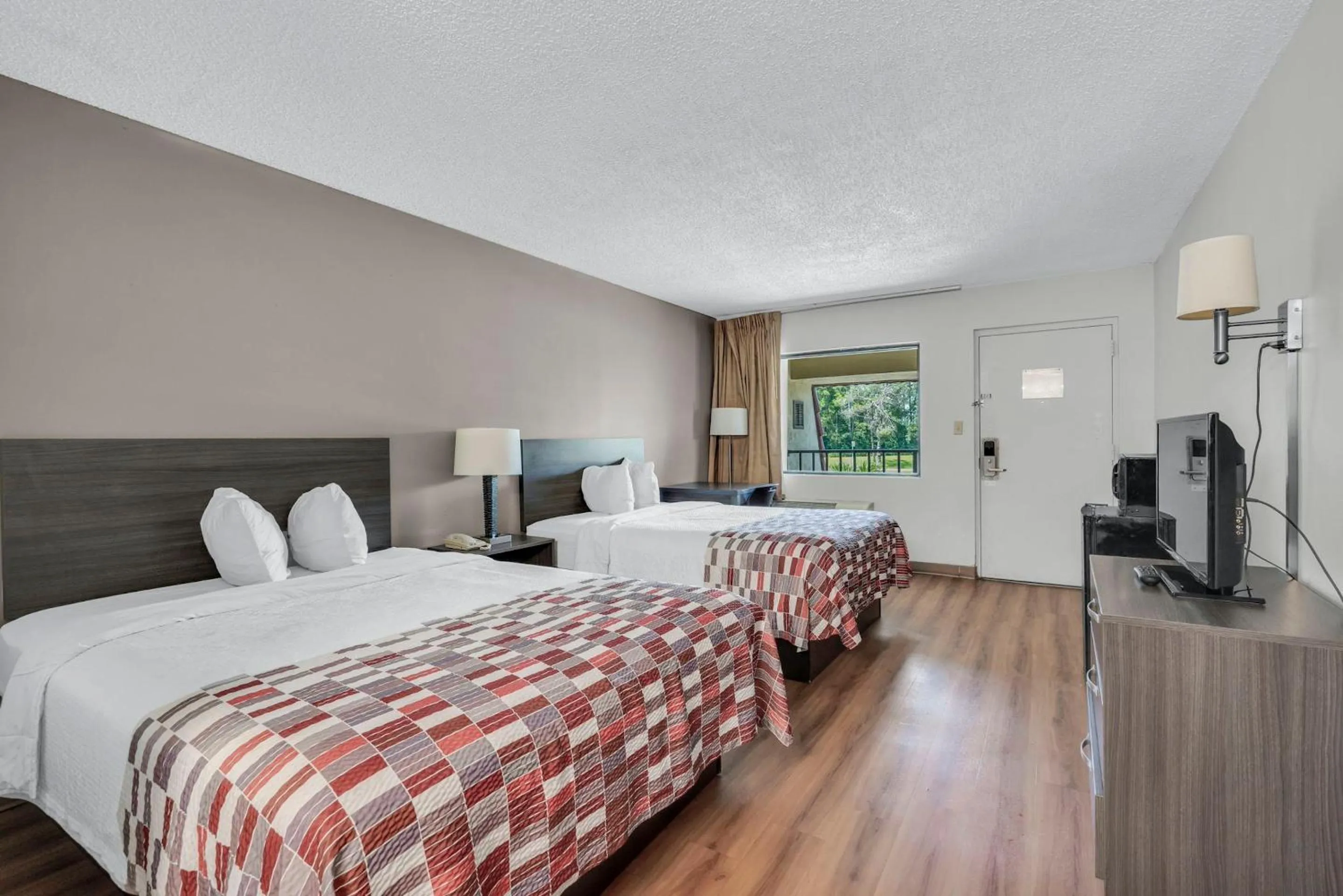 Bedroom, Bed in Red Roof Inn MacClenny