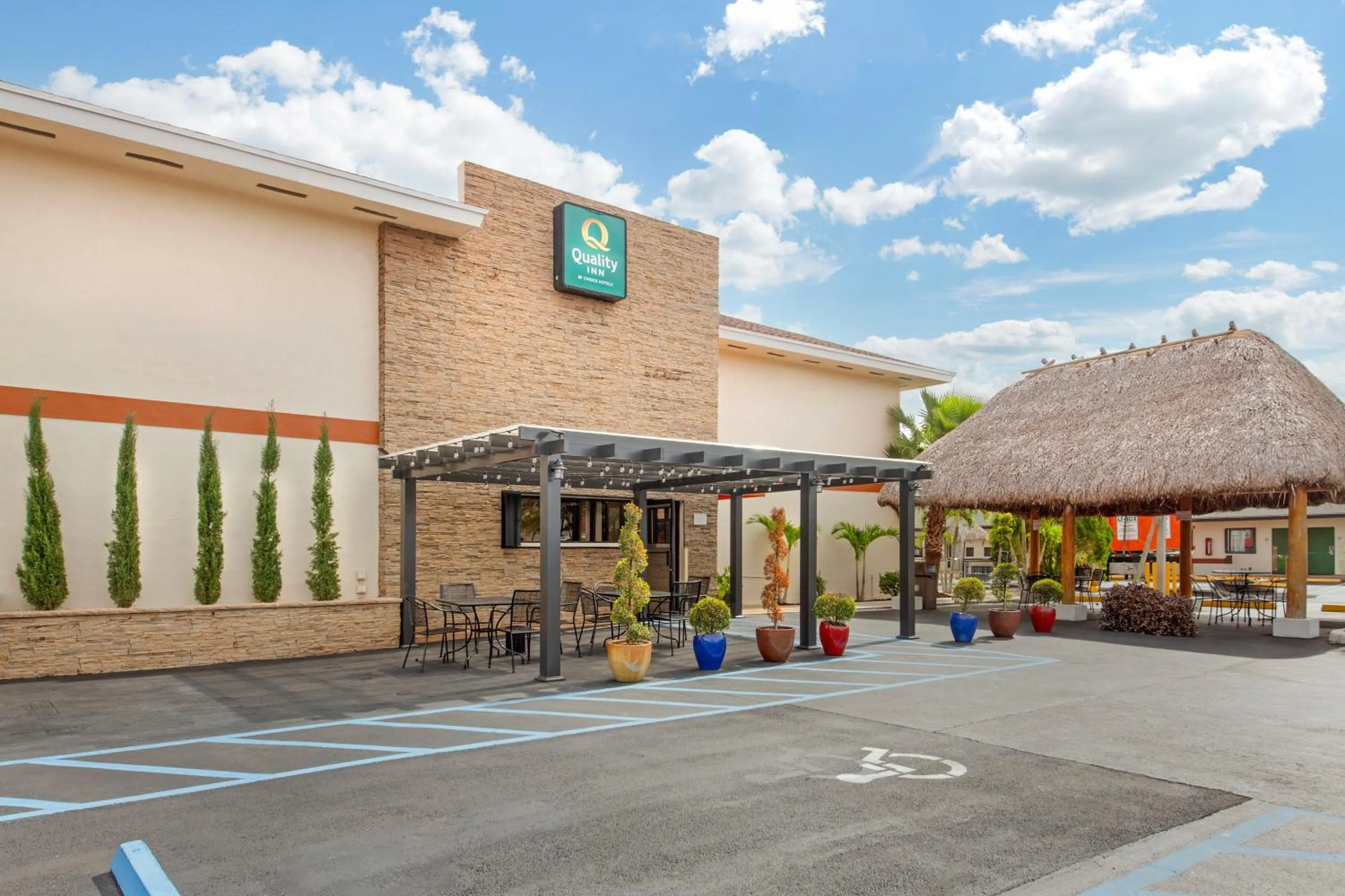 Property building in Quality Inn Florida City - Gateway to the Keys