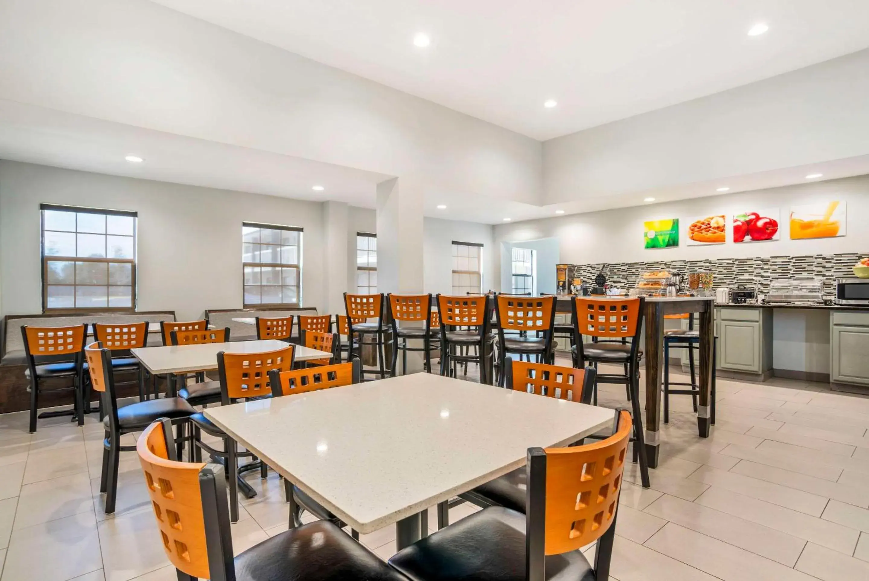 Breakfast in Quality Inn & Conference Center Panama City Breakfast in Quality Inn & Conference Center Panama City