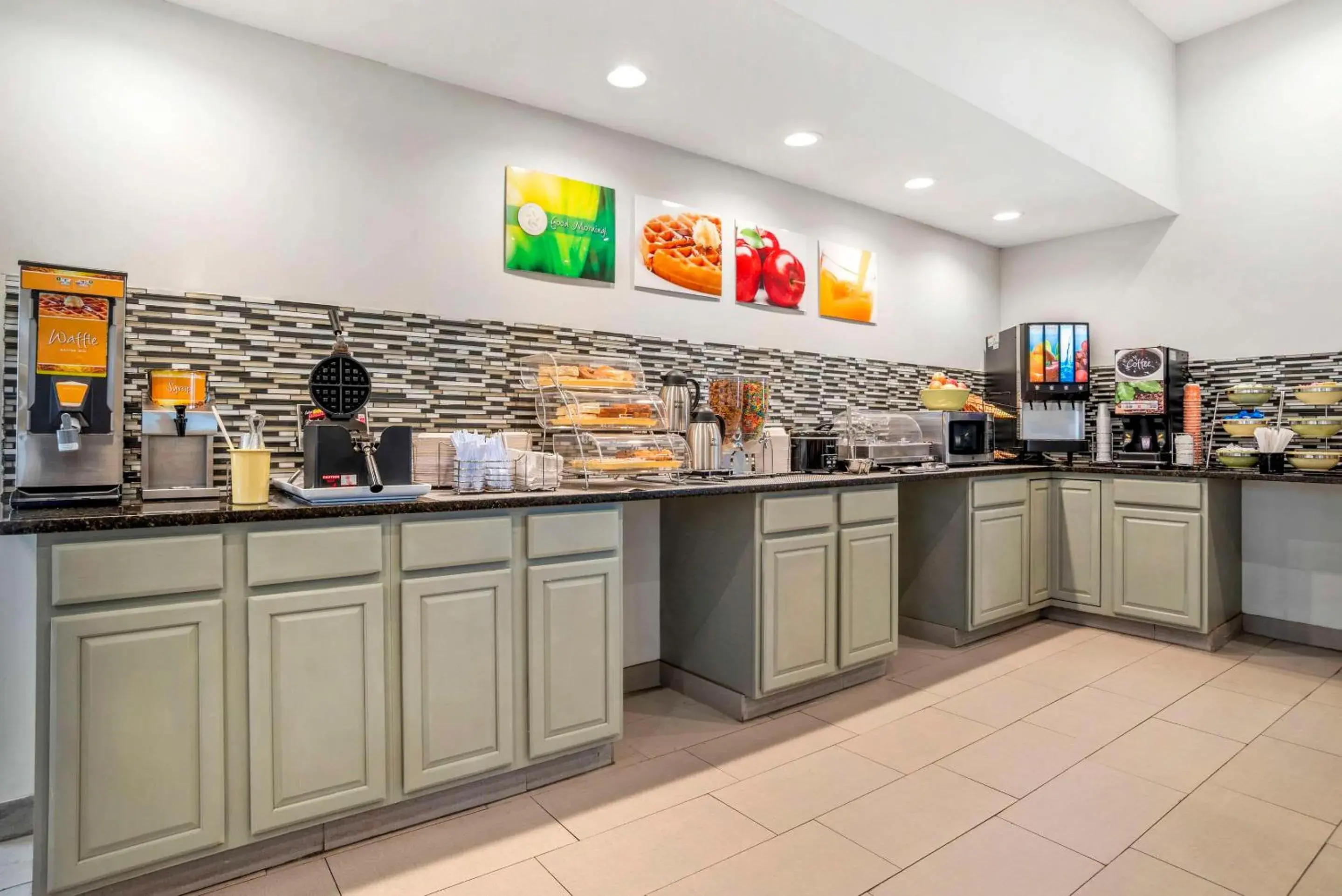 Breakfast in Quality Inn & Conference Center Panama City Breakfast in Quality Inn & Conference Center Panama City