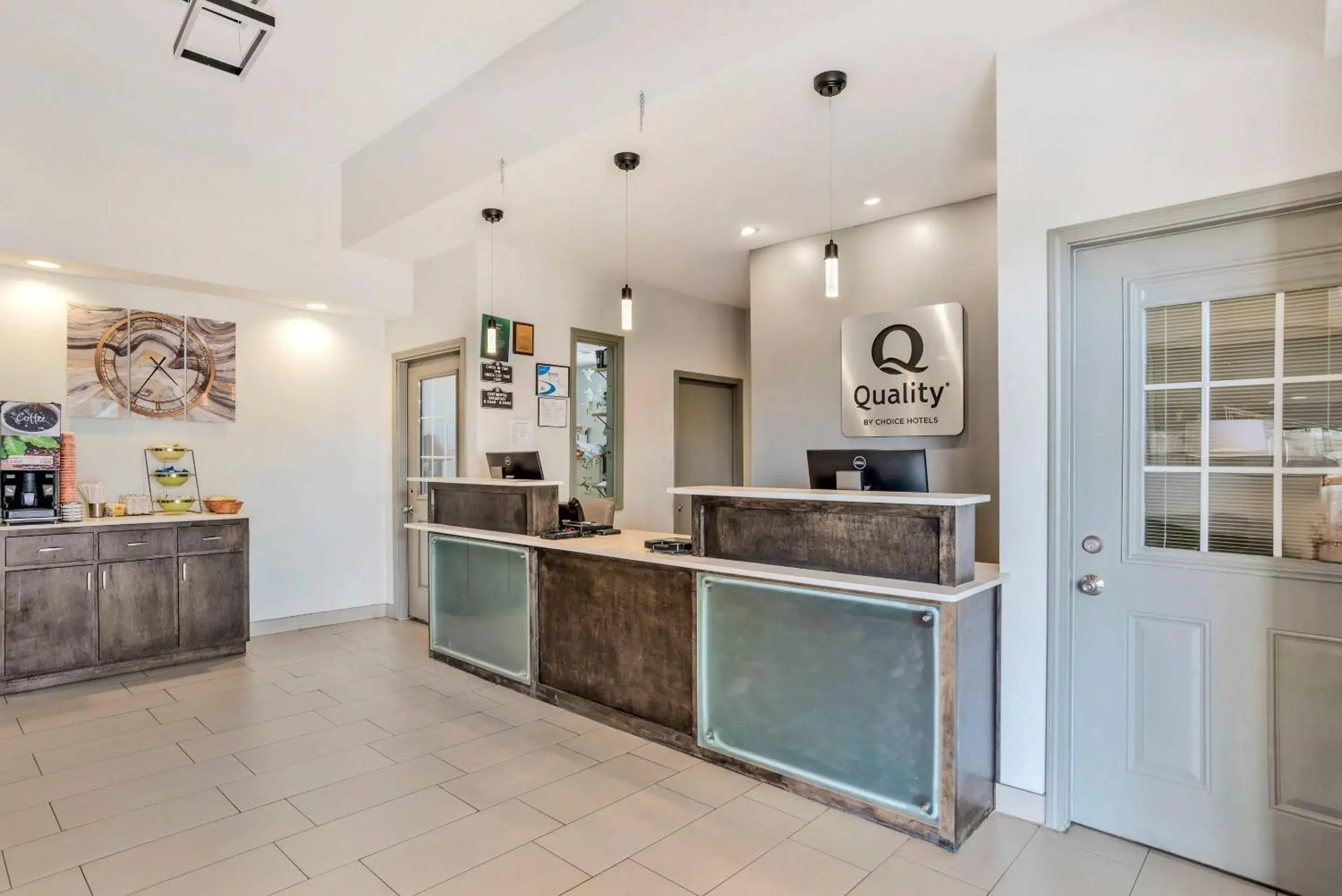 Lobby or reception in Quality Inn Panama City North Lobby or reception in Quality Inn Panama City North