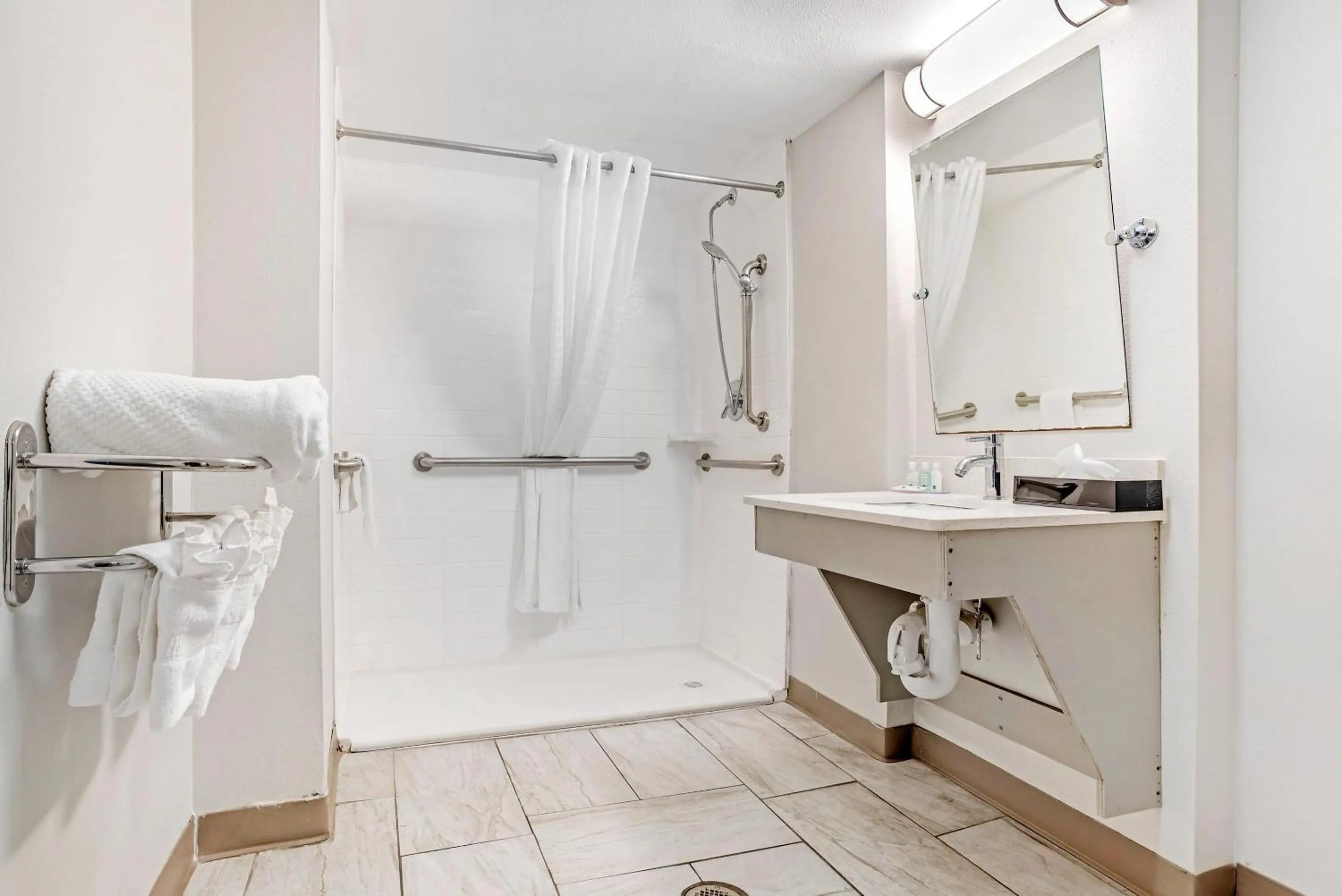 Bedroom in Quality Inn Panama City North