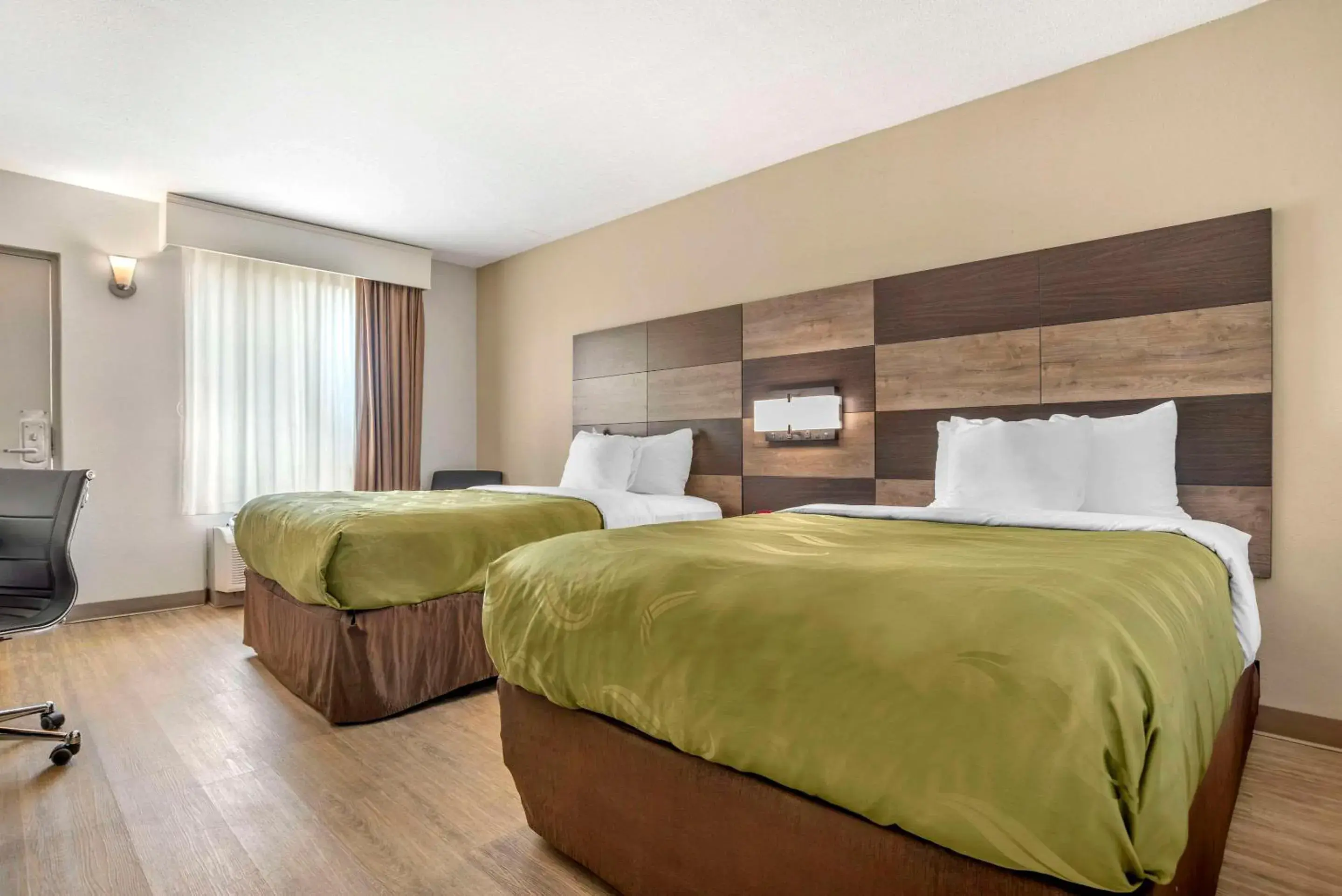 Bedroom, Bed in Quality Inn & Conference Center Panama City Bedroom, Bed in Quality Inn & Conference Center Panama City