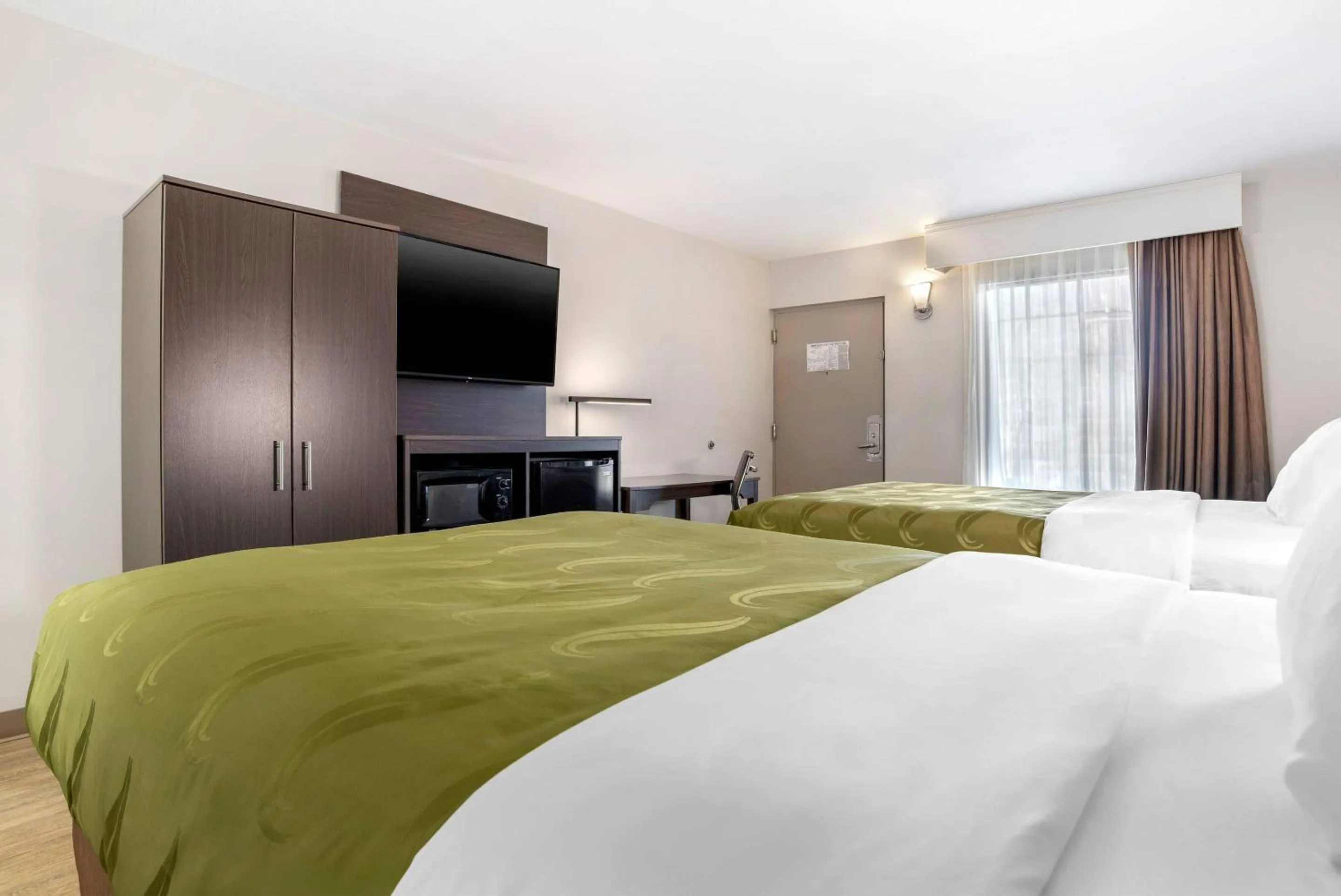 Bedroom, Bed in Quality Inn Panama City North