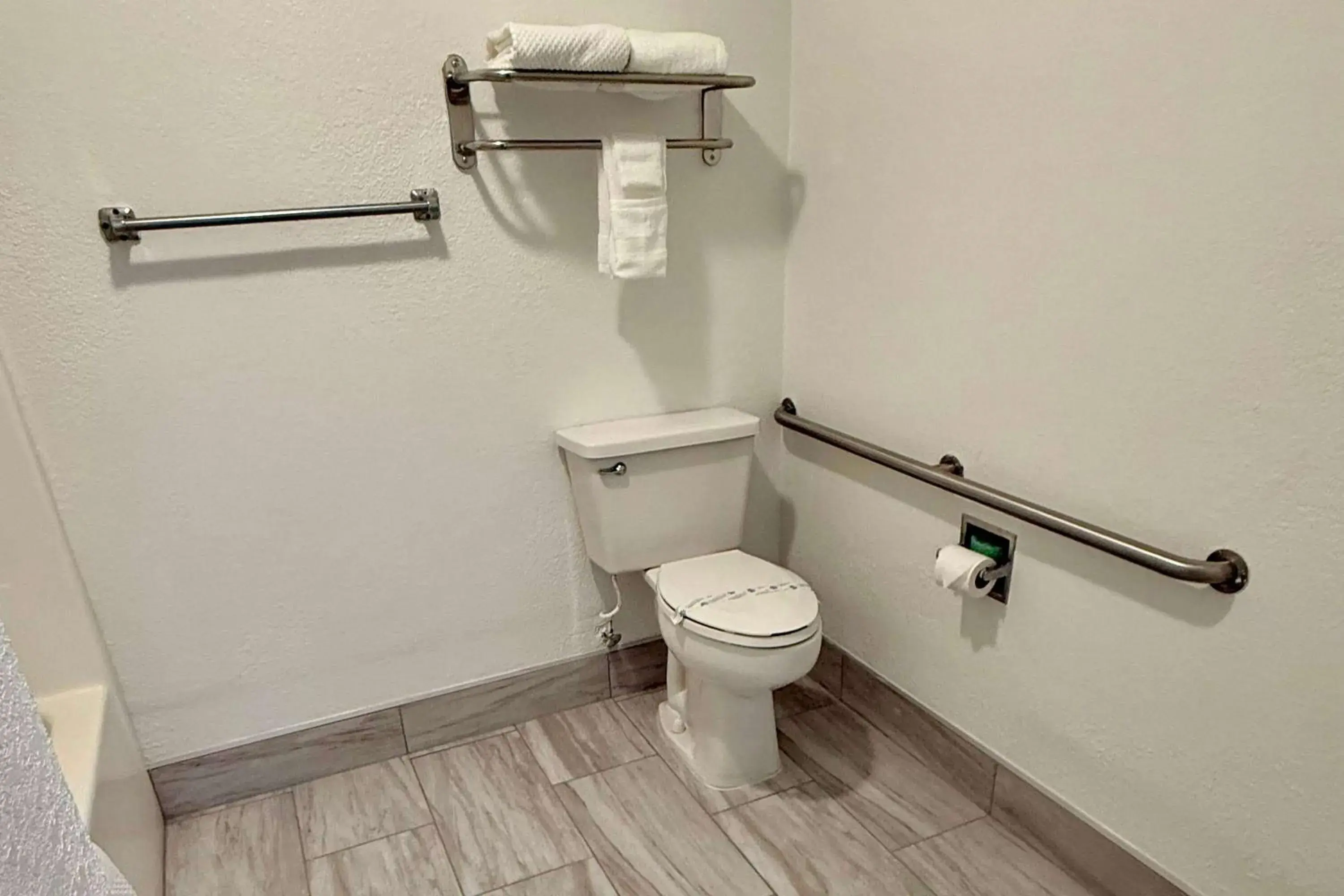 Bathroom in Days Inn by Wyndham Eglin AFB Bathroom in Days Inn by Wyndham Eglin AFB