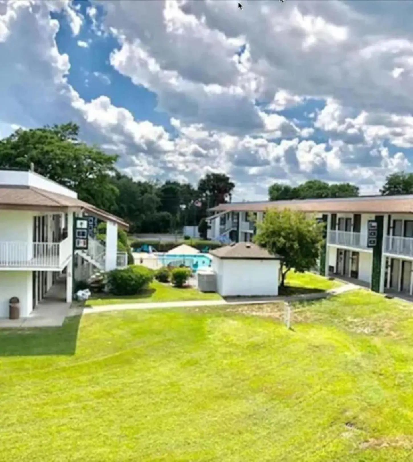 Property building in Days Inn by Wyndham Eglin AFB Property building in Days Inn by Wyndham Eglin AFB
