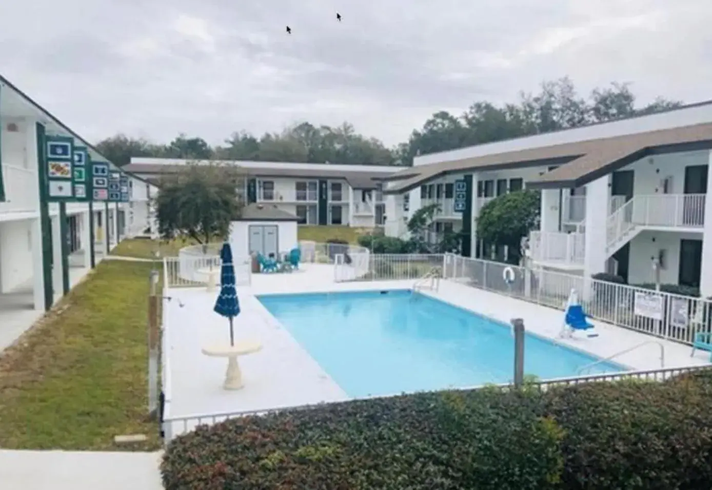 Property building in Days Inn by Wyndham Eglin AFB Property building in Days Inn by Wyndham Eglin AFB