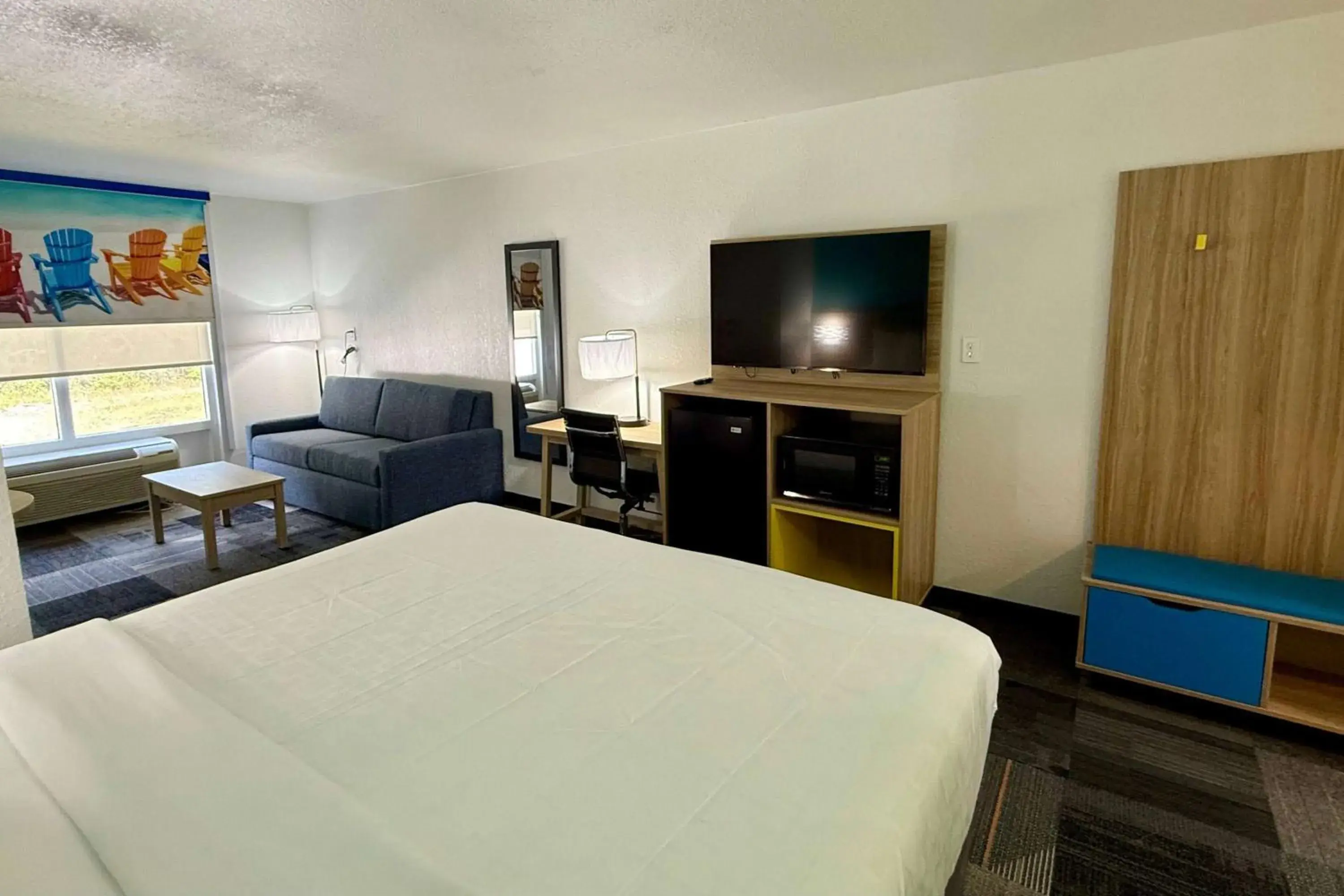 Photo of the whole room, Bed in Days Inn by Wyndham Eglin AFB Photo of the whole room, Bed in Days Inn by Wyndham Eglin AFB