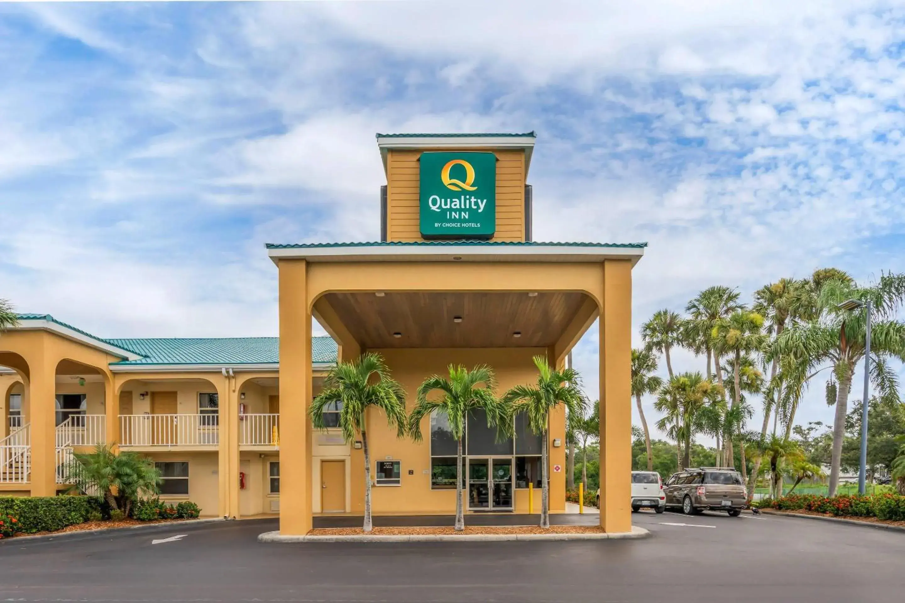 Property building in Quality Inn Bradenton North I-75 Property building in Quality Inn Bradenton North I-75