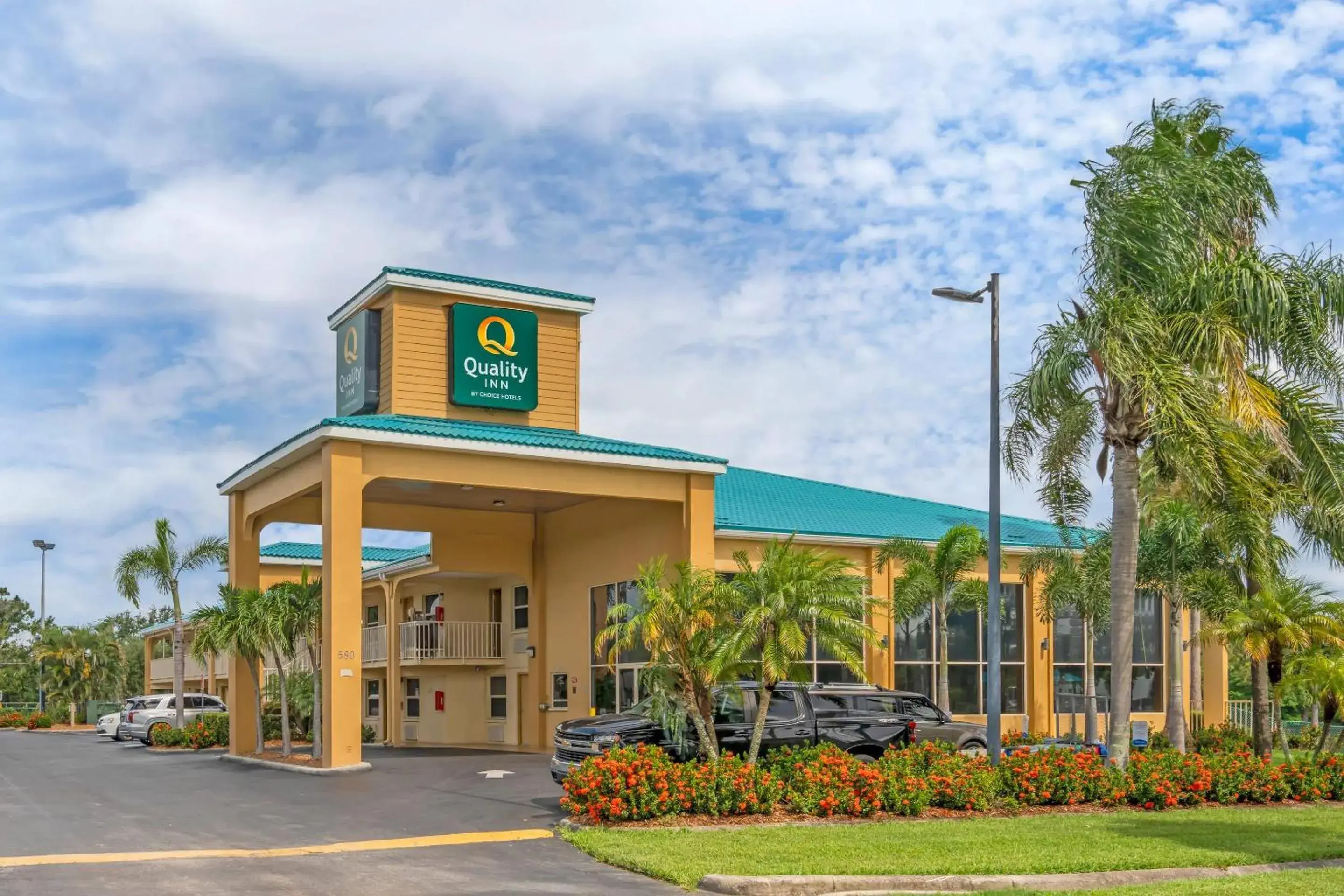 Property building in Quality Inn Bradenton North I-75 Property building in Quality Inn Bradenton North I-75