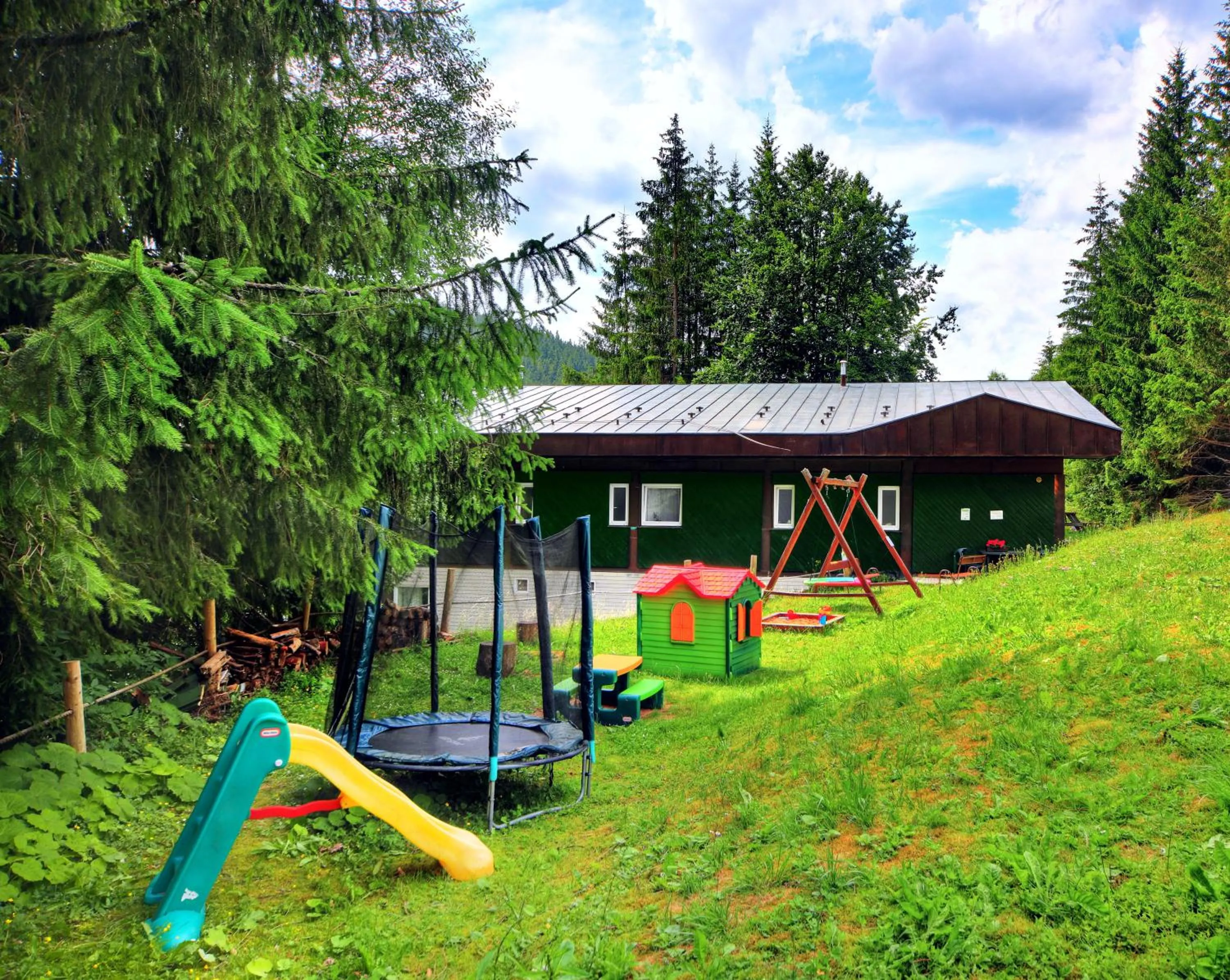 Property building in Hotel Lenka