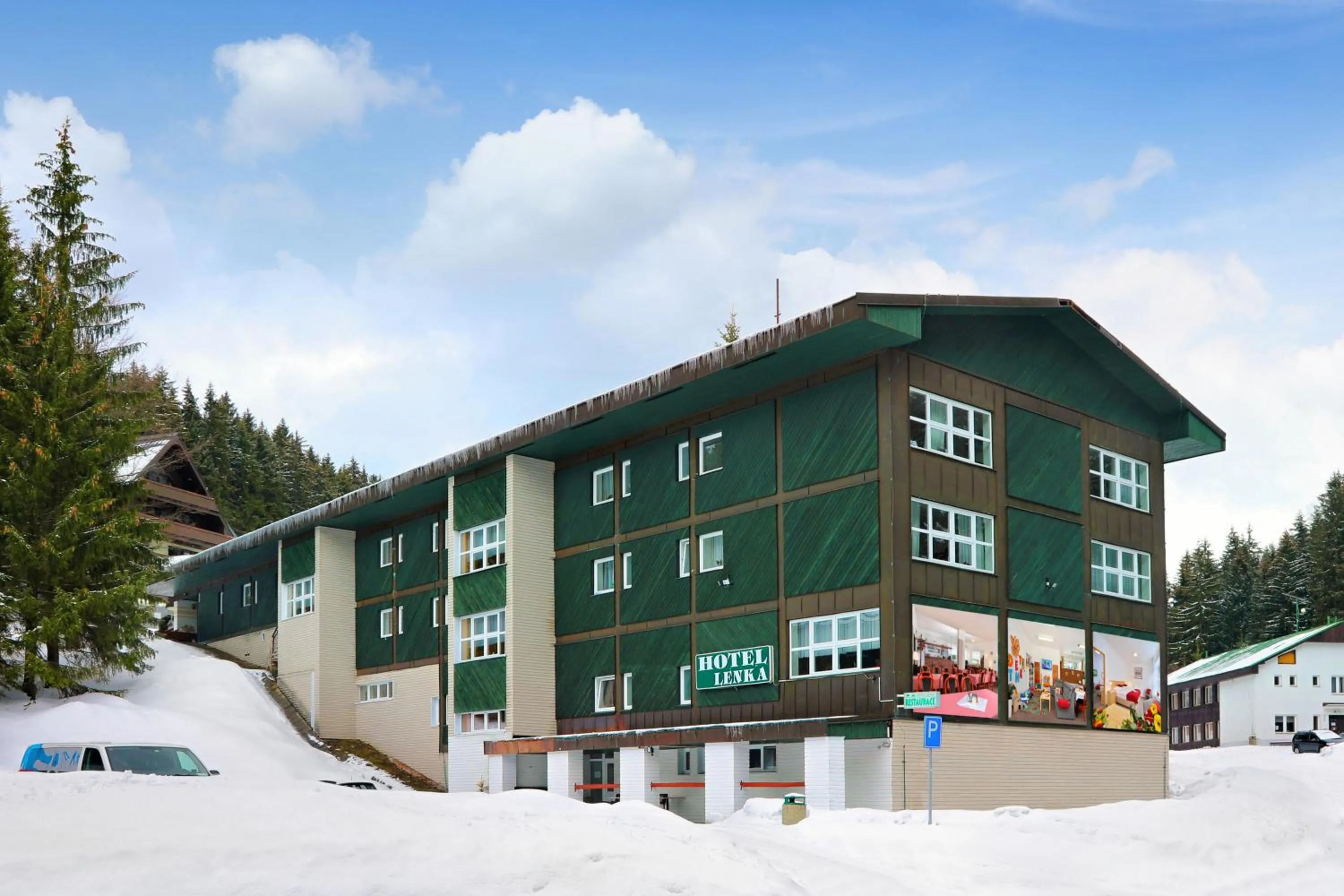 Property building in Hotel Lenka