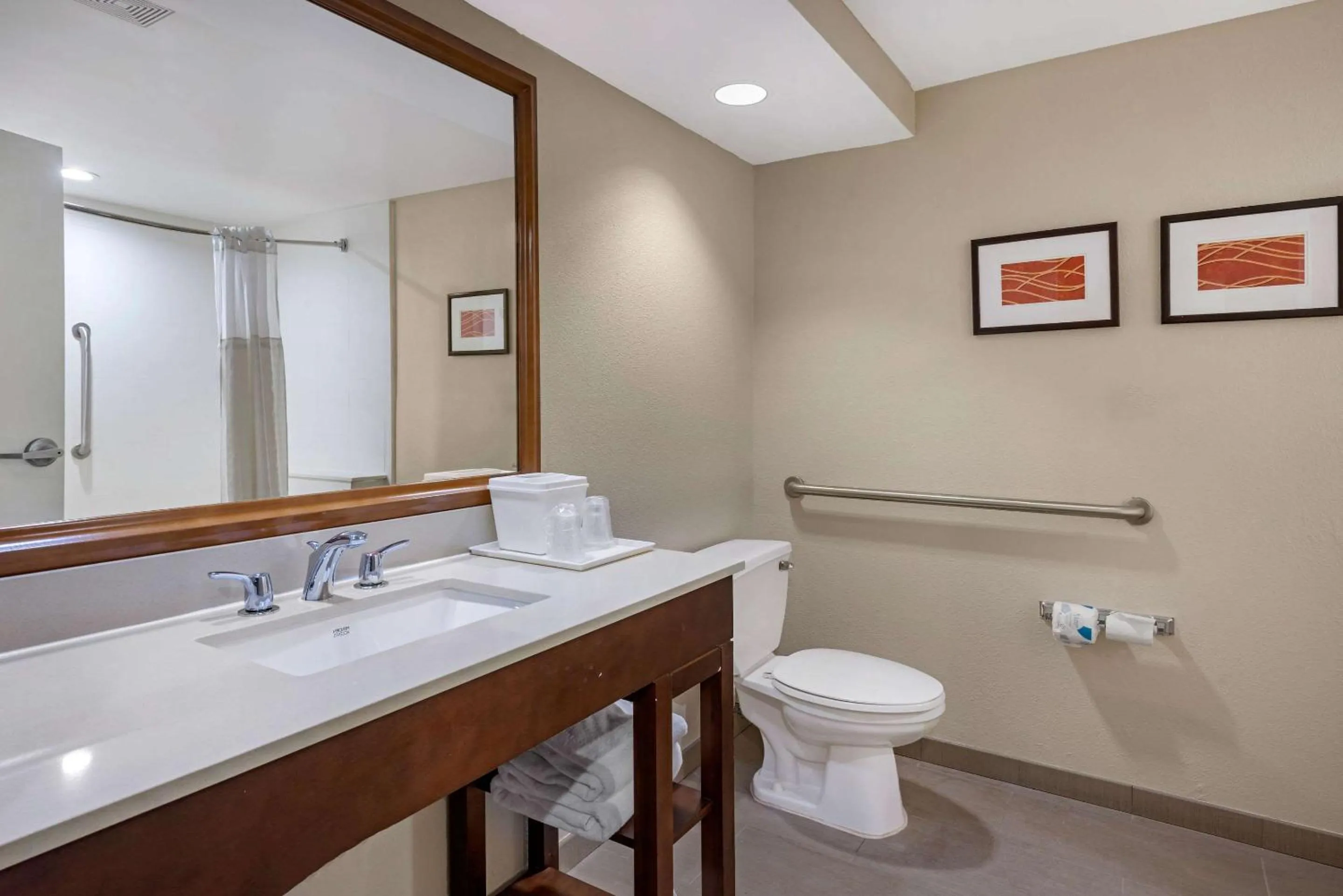 Bedroom in Comfort Inn Yulee - Fernandina Beach