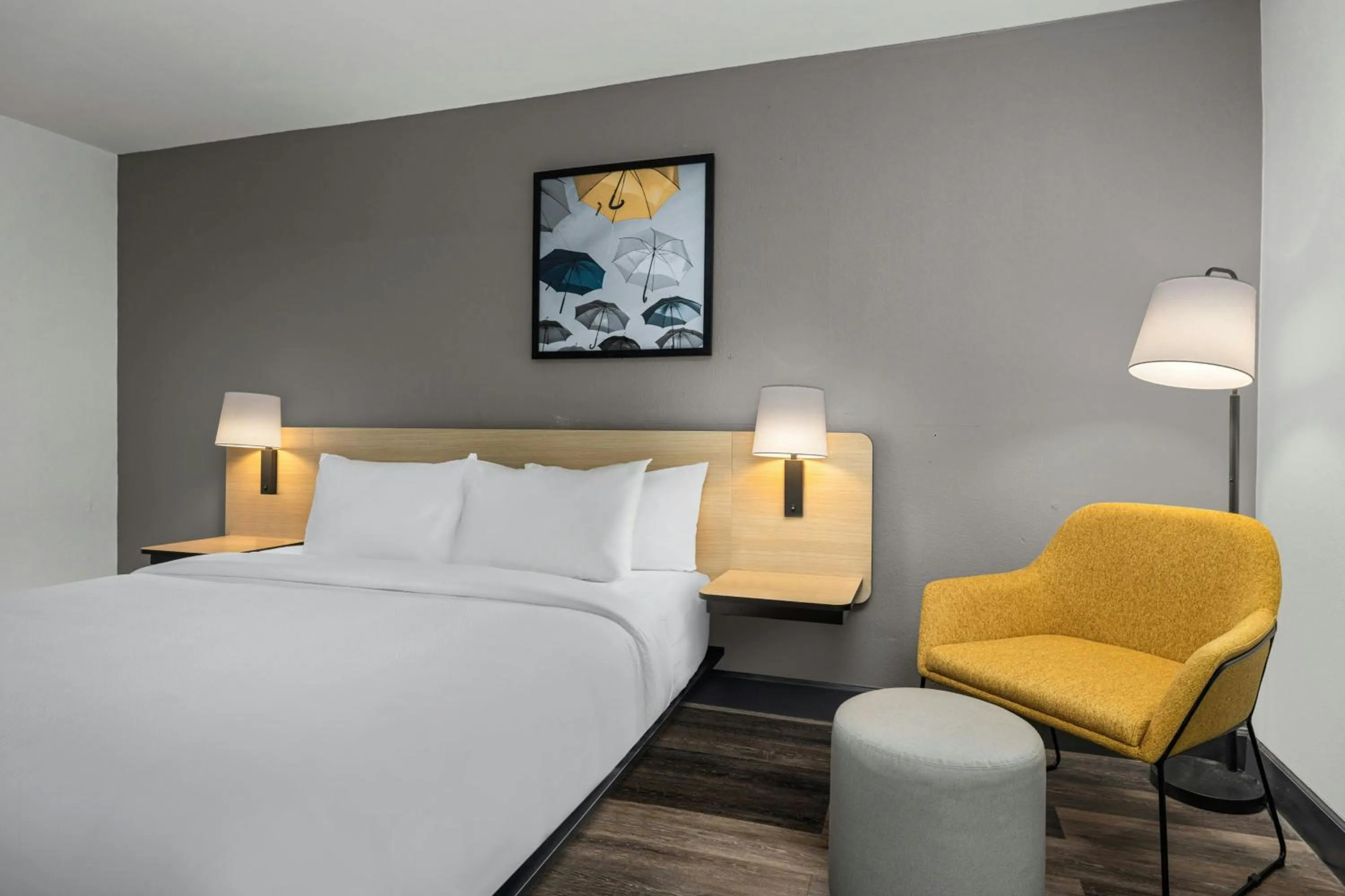 Photo of the whole room, Bed in City Express by Marriott Yulee