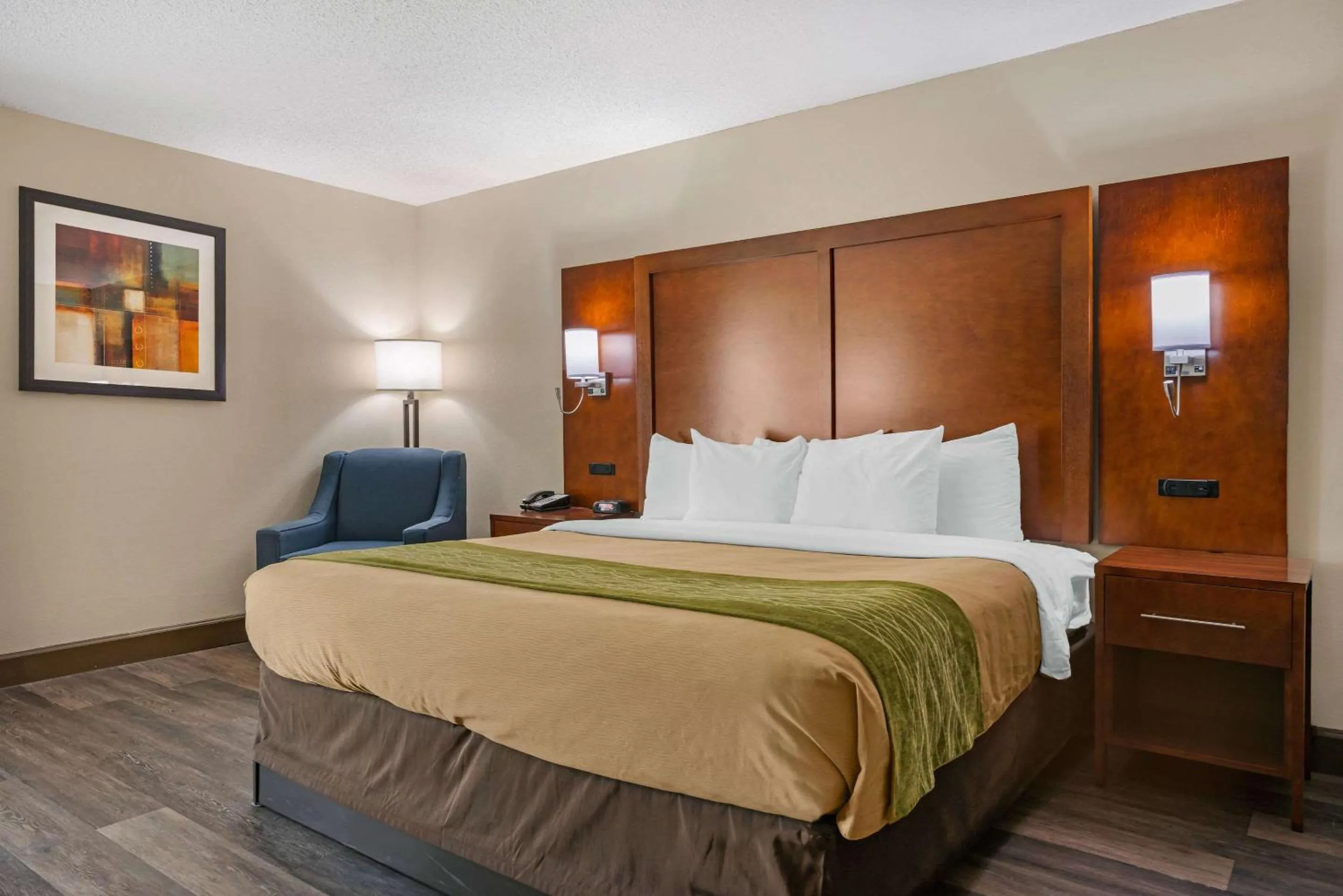 Photo of the whole room, Bed in Comfort Inn Yulee - Fernandina Beach