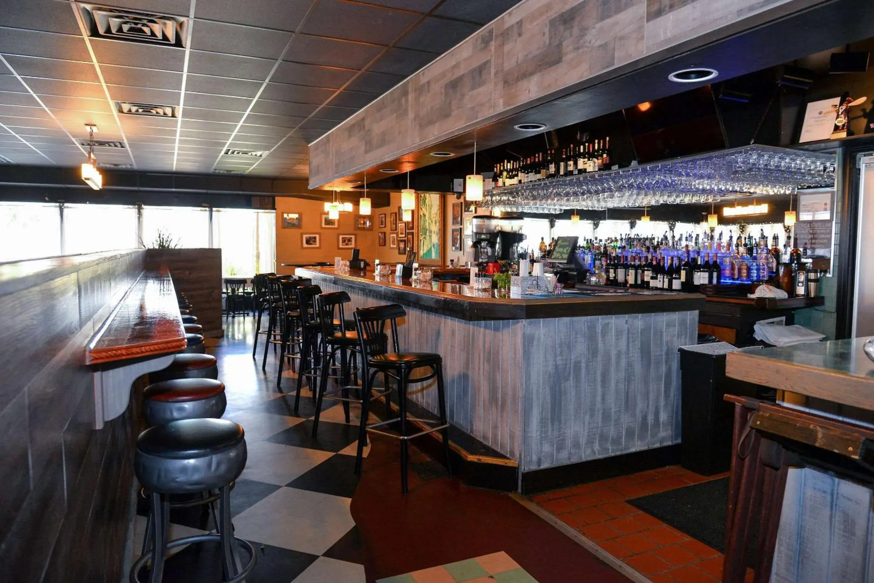 Restaurant/places to eat in Quality Inn & Suites Gulf Breeze Bayside near Pensacola Beach Restaurant/places to eat in Quality Inn & Suites Gulf Breeze Bayside near Pensacola Beach