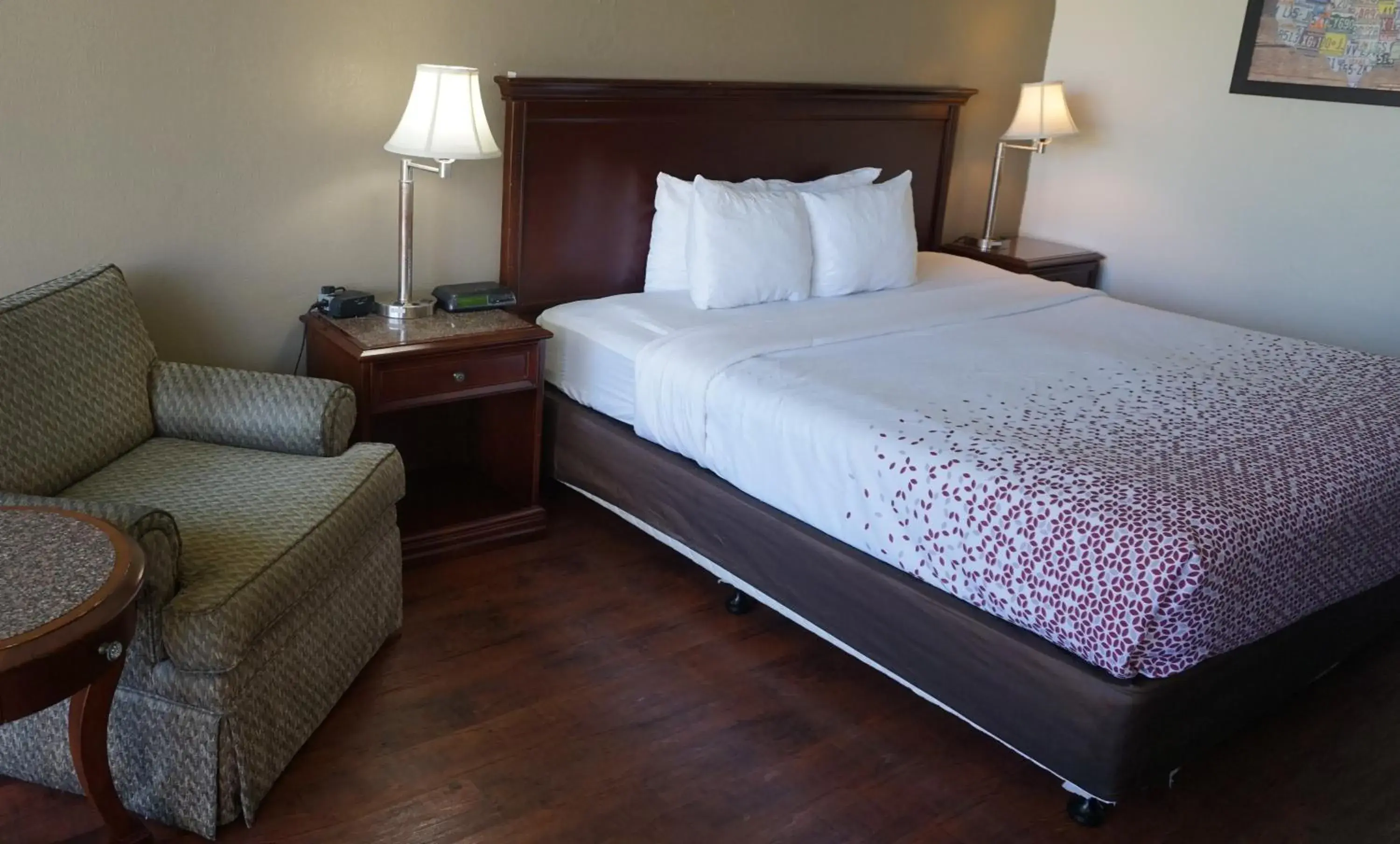 Bedroom, Bed in ISLAND HOTEL of Space Coast Bedroom, Bed in ISLAND HOTEL of Space Coast