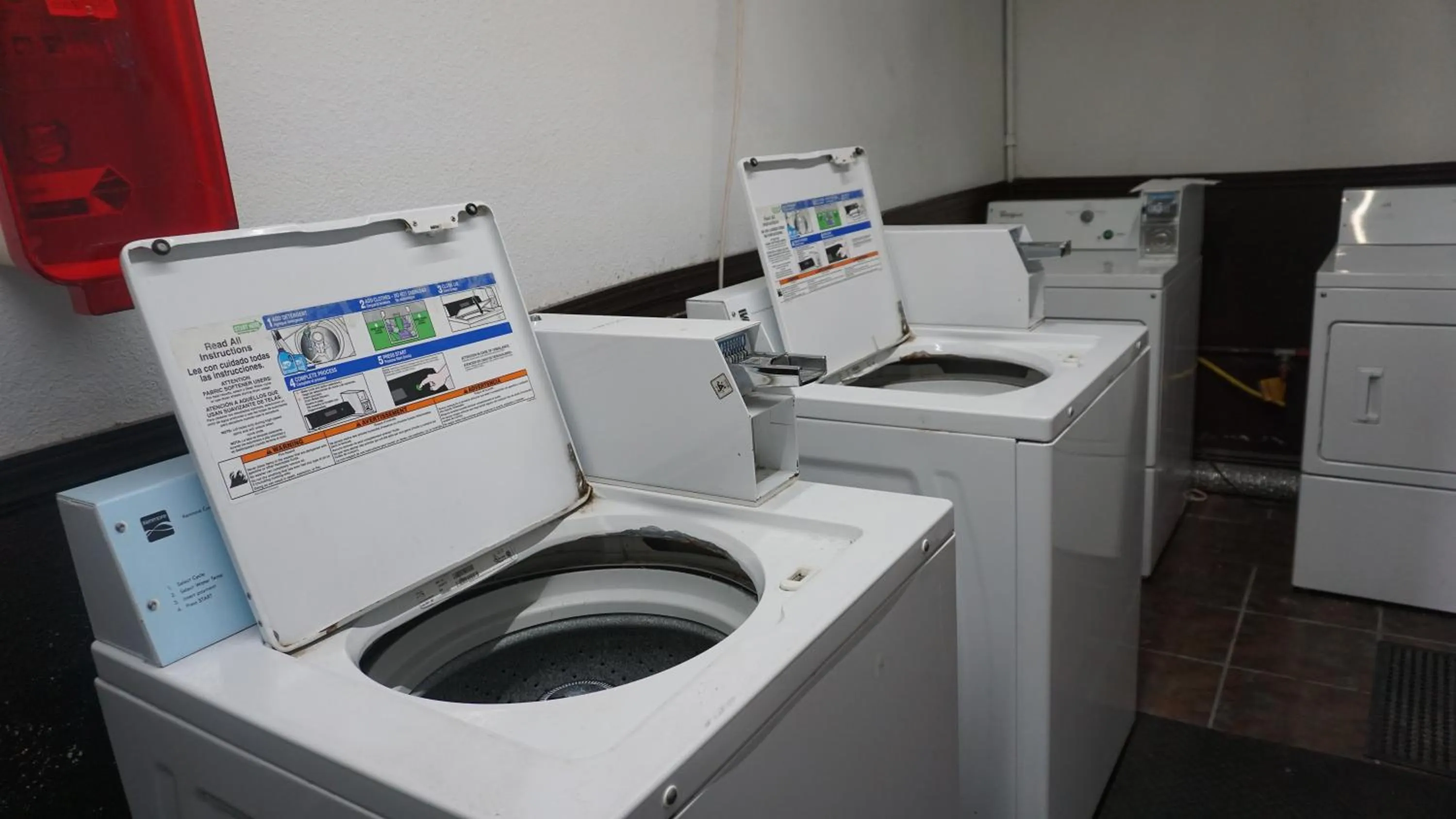 laundry in ISLAND HOTEL of Space Coast