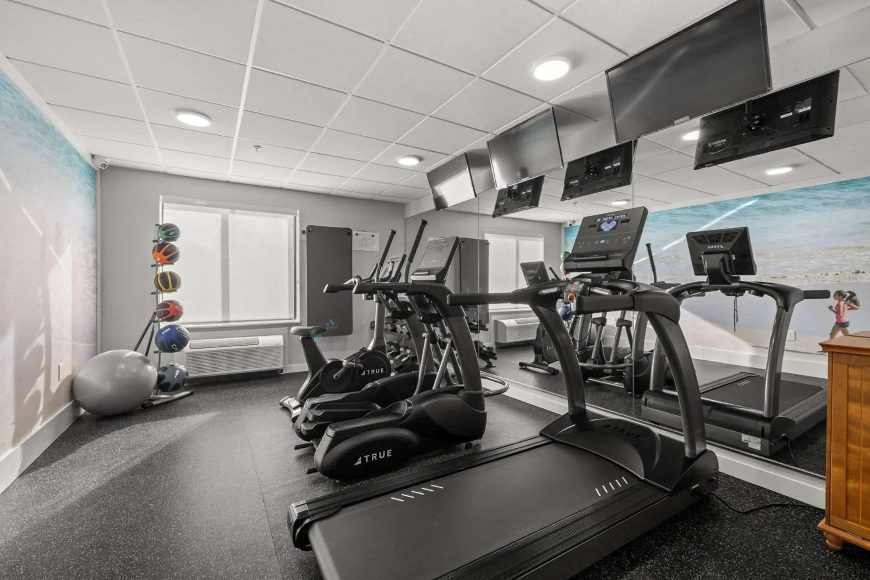 Fitness centre/facilities in Clarion Pointe Lakeland I-4 Fitness centre/facilities in Clarion Pointe Lakeland I-4