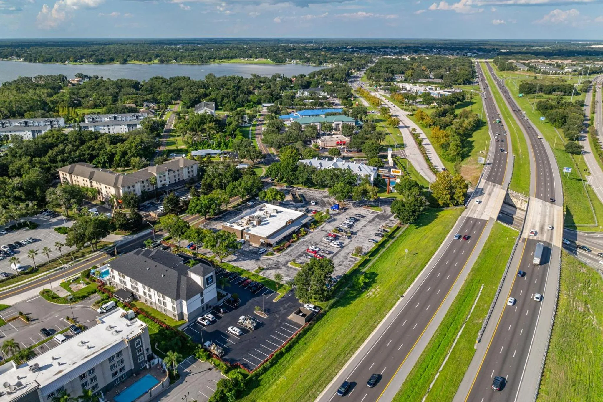 Bird's eye view in Clarion Pointe Lakeland I-4