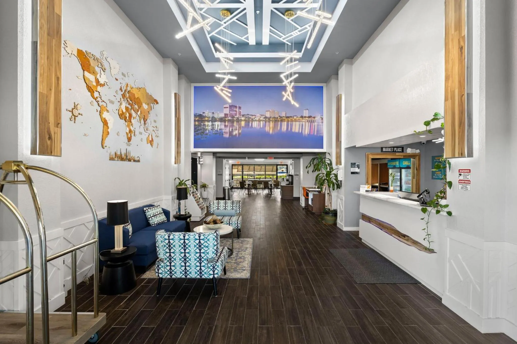 Lobby or reception in Clarion Pointe Lakeland I-4