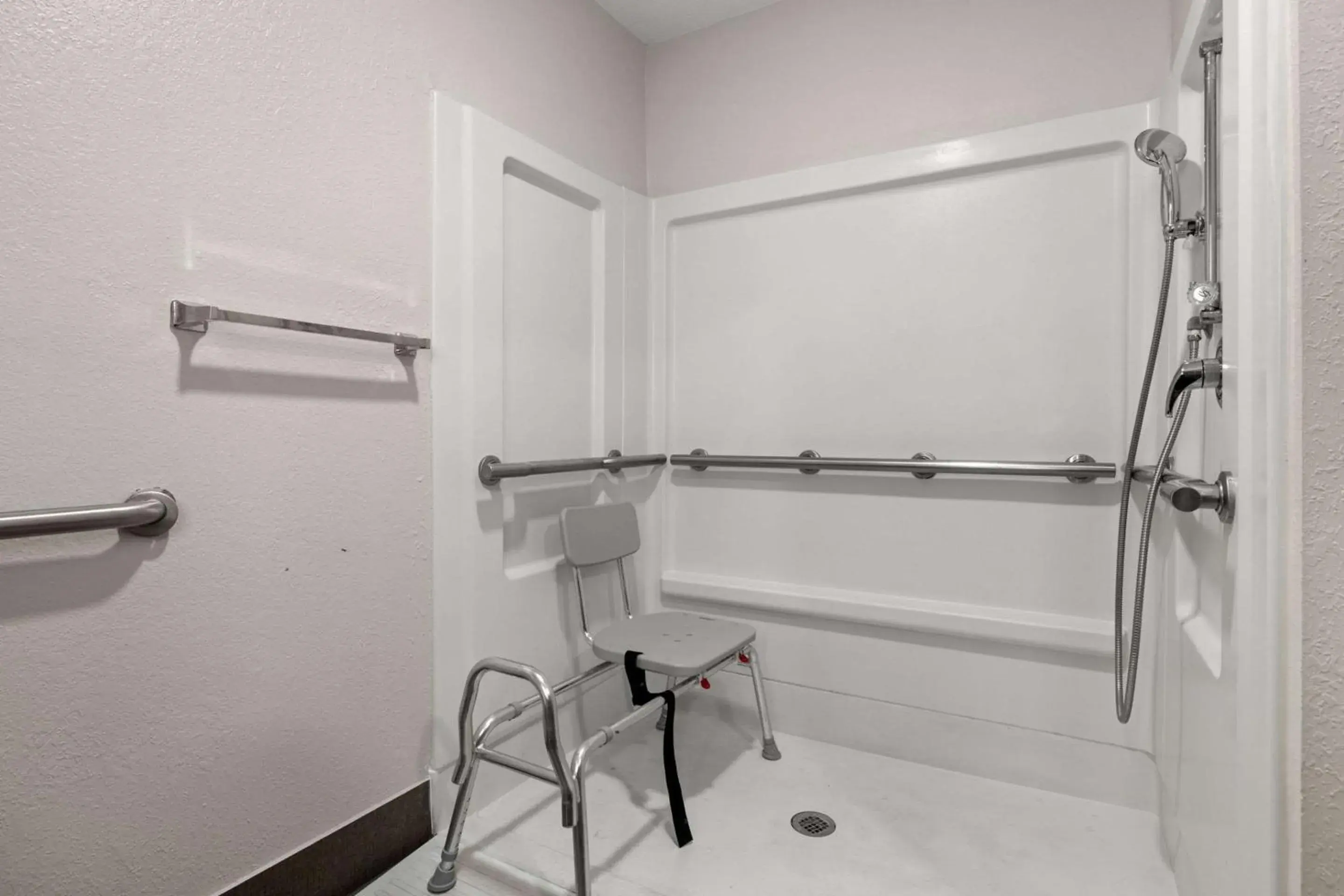 Bedroom in Clarion Pointe Lakeland I-4 Bedroom in Clarion Pointe Lakeland I-4