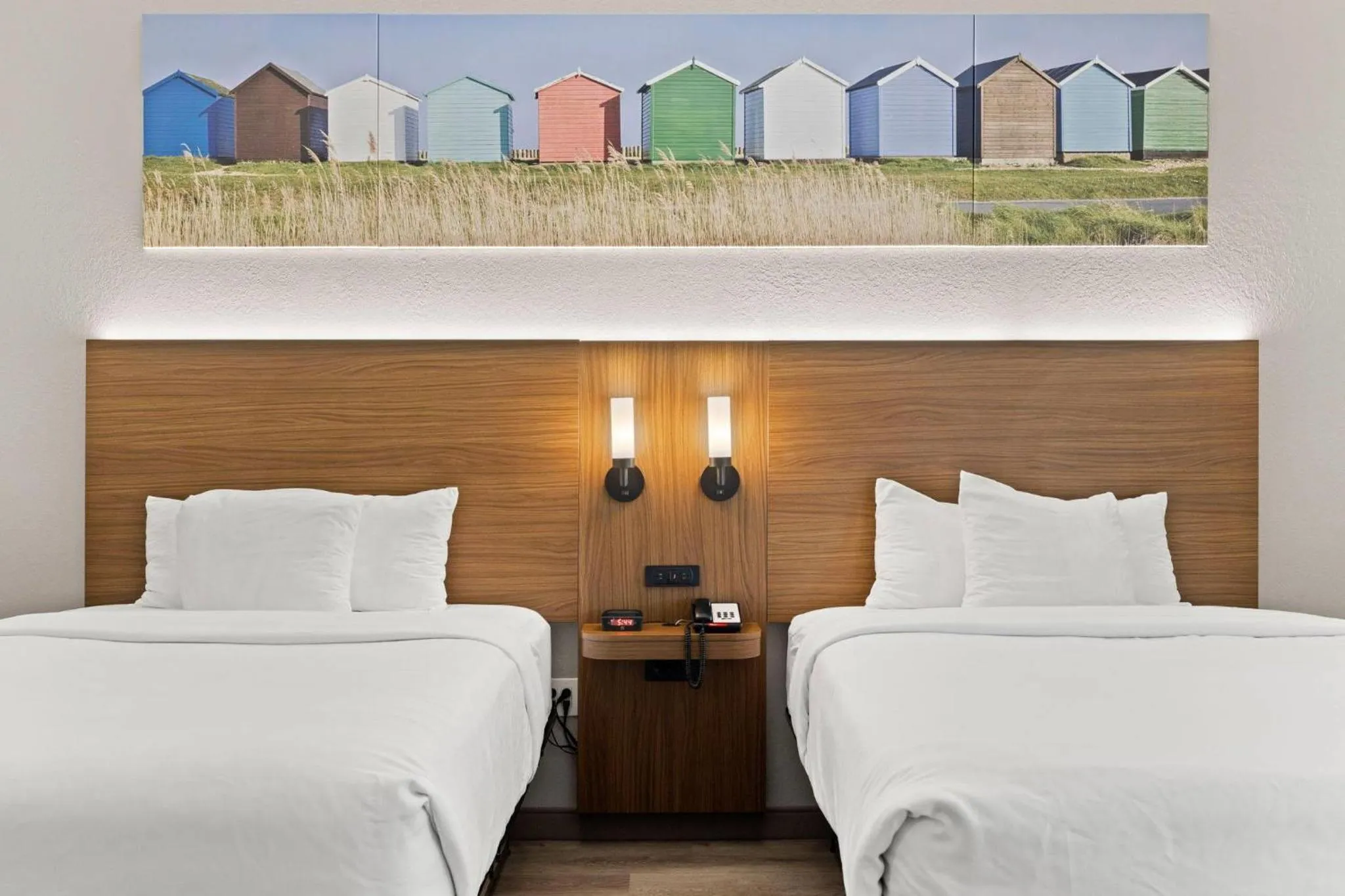 Bedroom, Bed in Clarion Pointe Lakeland I-4