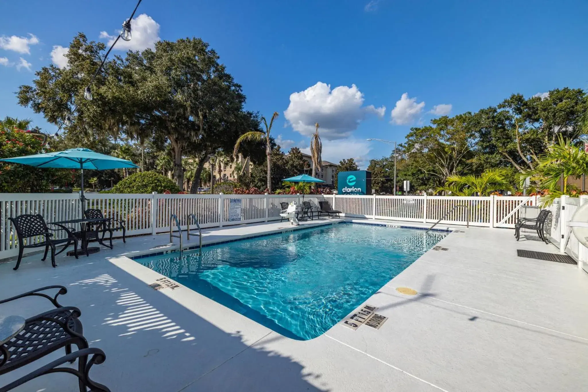 Pool view in Clarion Pointe Lakeland I-4 Pool view in Clarion Pointe Lakeland I-4