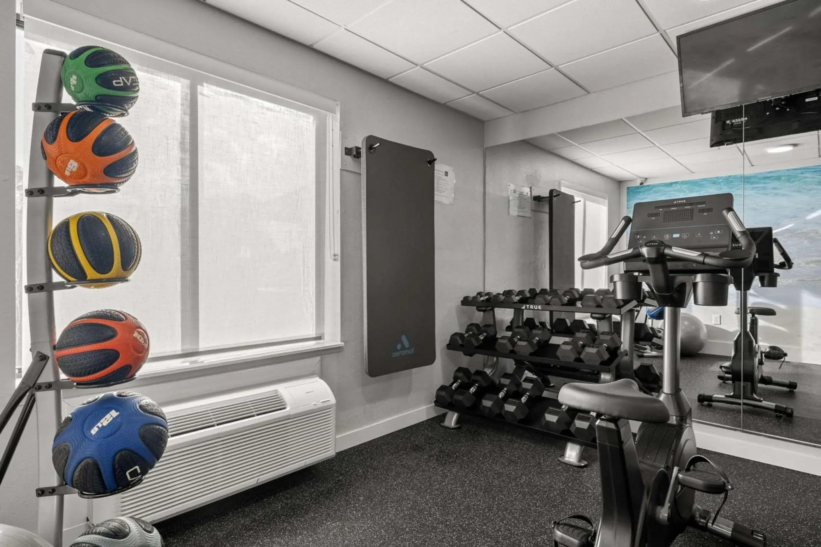 Fitness centre/facilities in Clarion Pointe Lakeland I-4 Fitness centre/facilities in Clarion Pointe Lakeland I-4