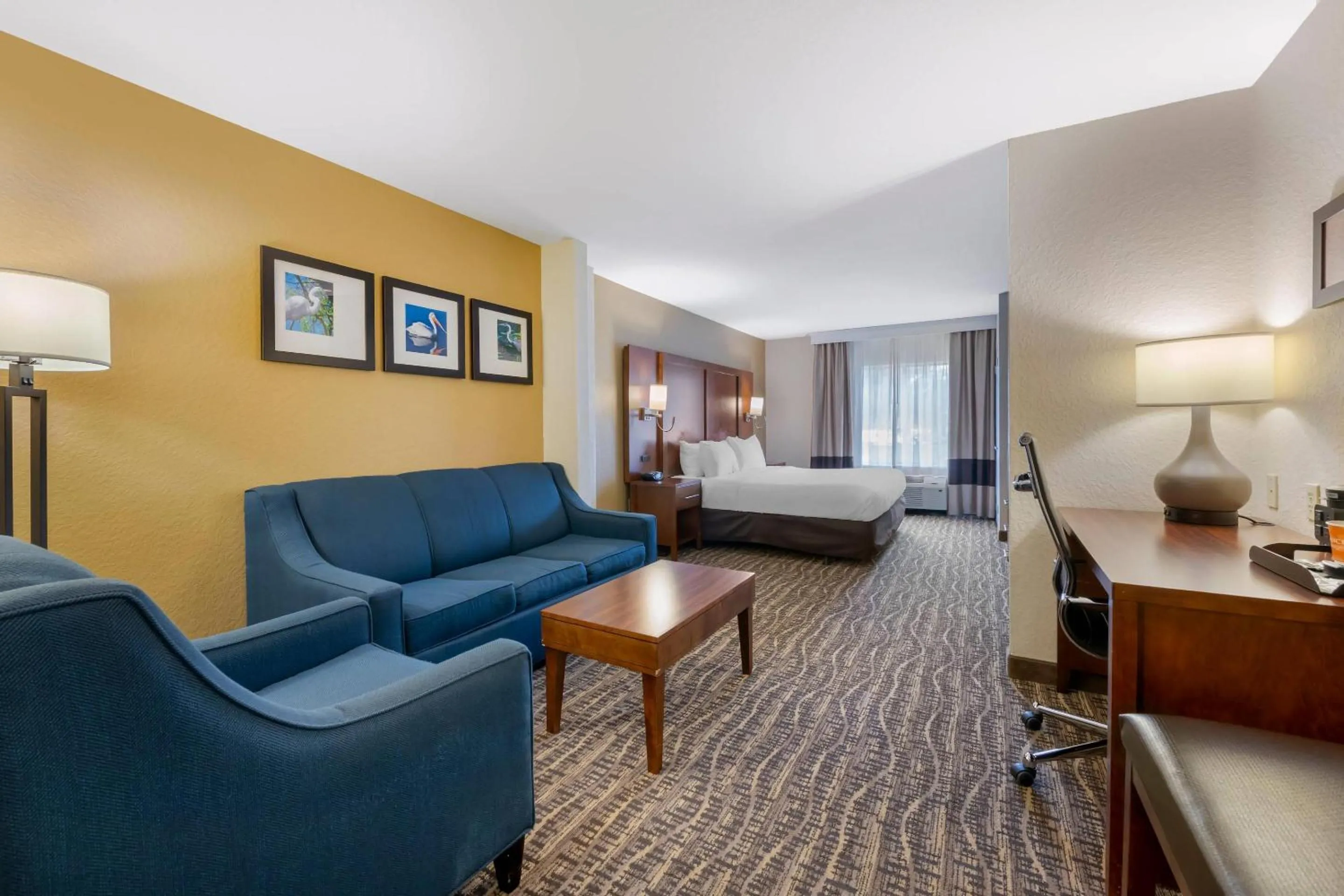 Bedroom in Comfort Suites Lady Lake - The Villages