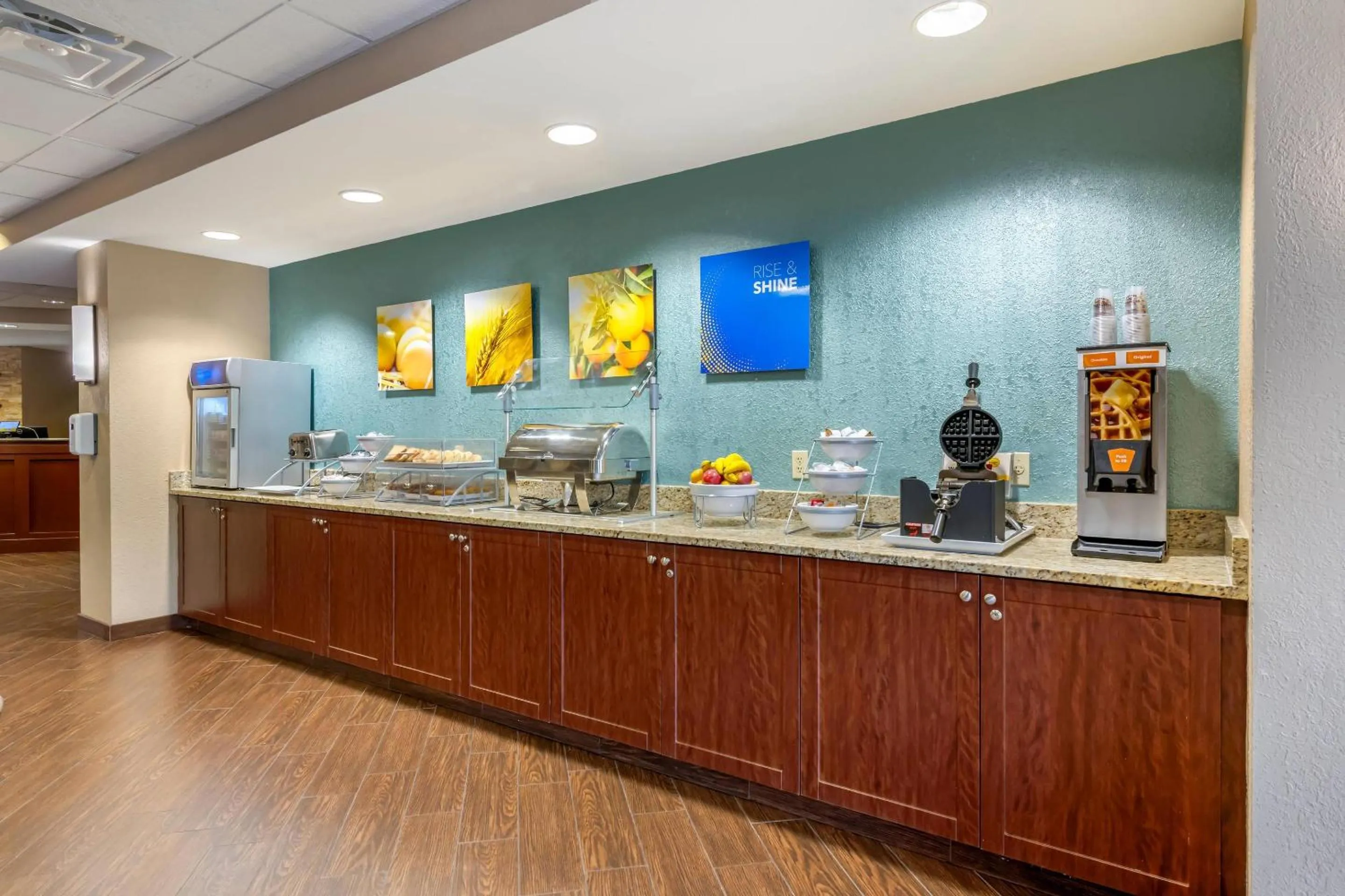 Breakfast in Comfort Suites Lady Lake - The Villages