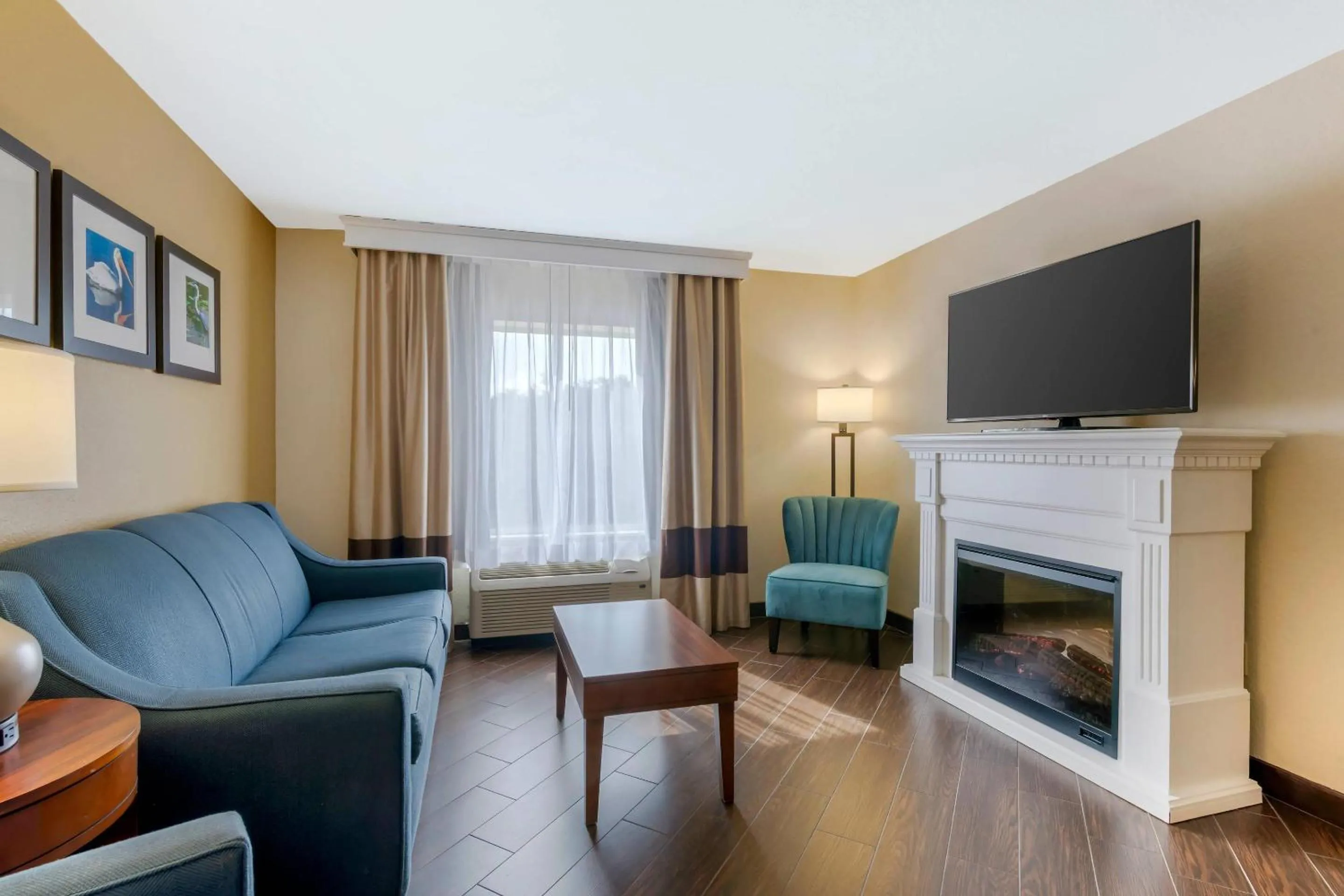 Bedroom in Comfort Suites Lady Lake - The Villages