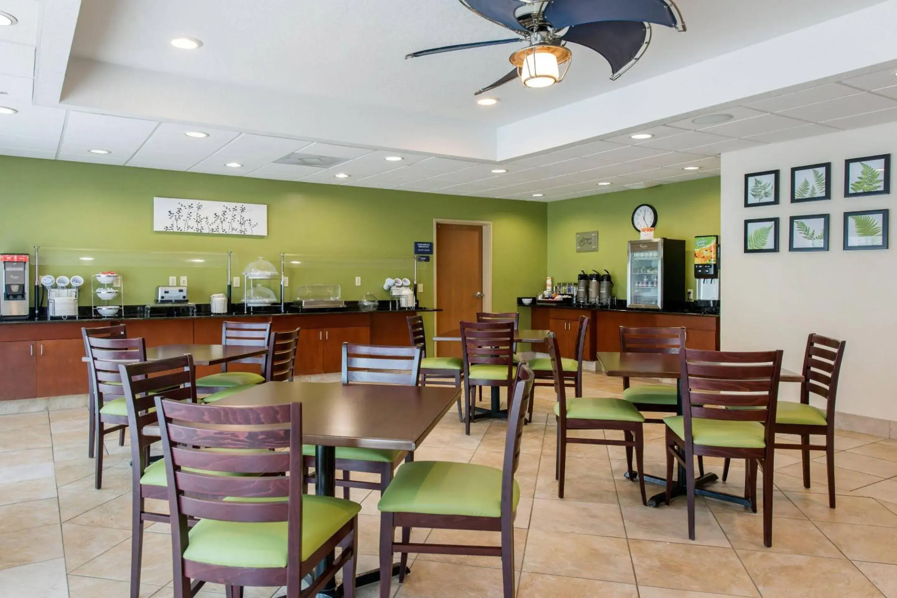 Breakfast in Sleep Inn & Suites Port Charlotte-Punta Gorda Breakfast in Sleep Inn & Suites Port Charlotte-Punta Gorda