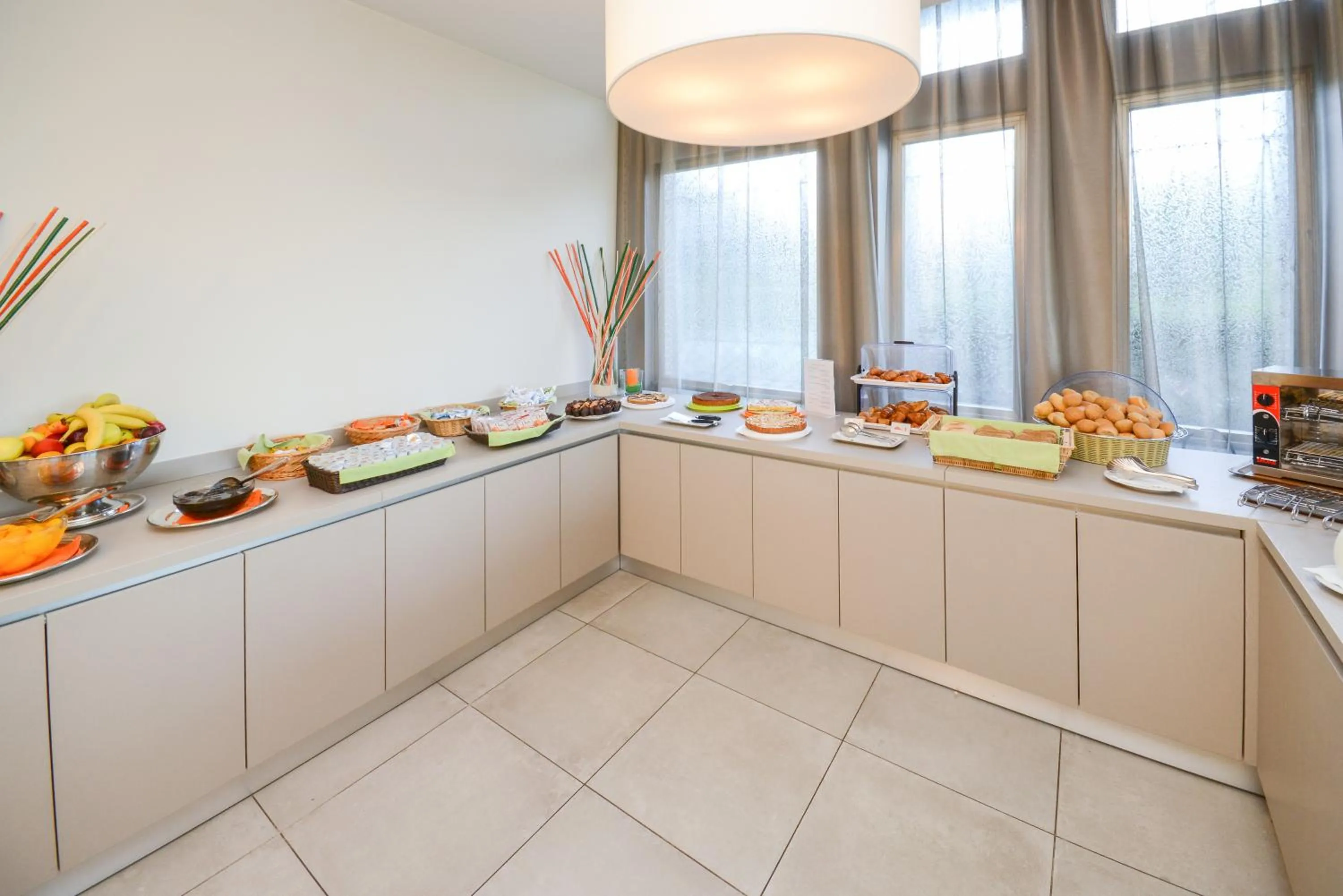 Buffet breakfast in Hotel Miramar