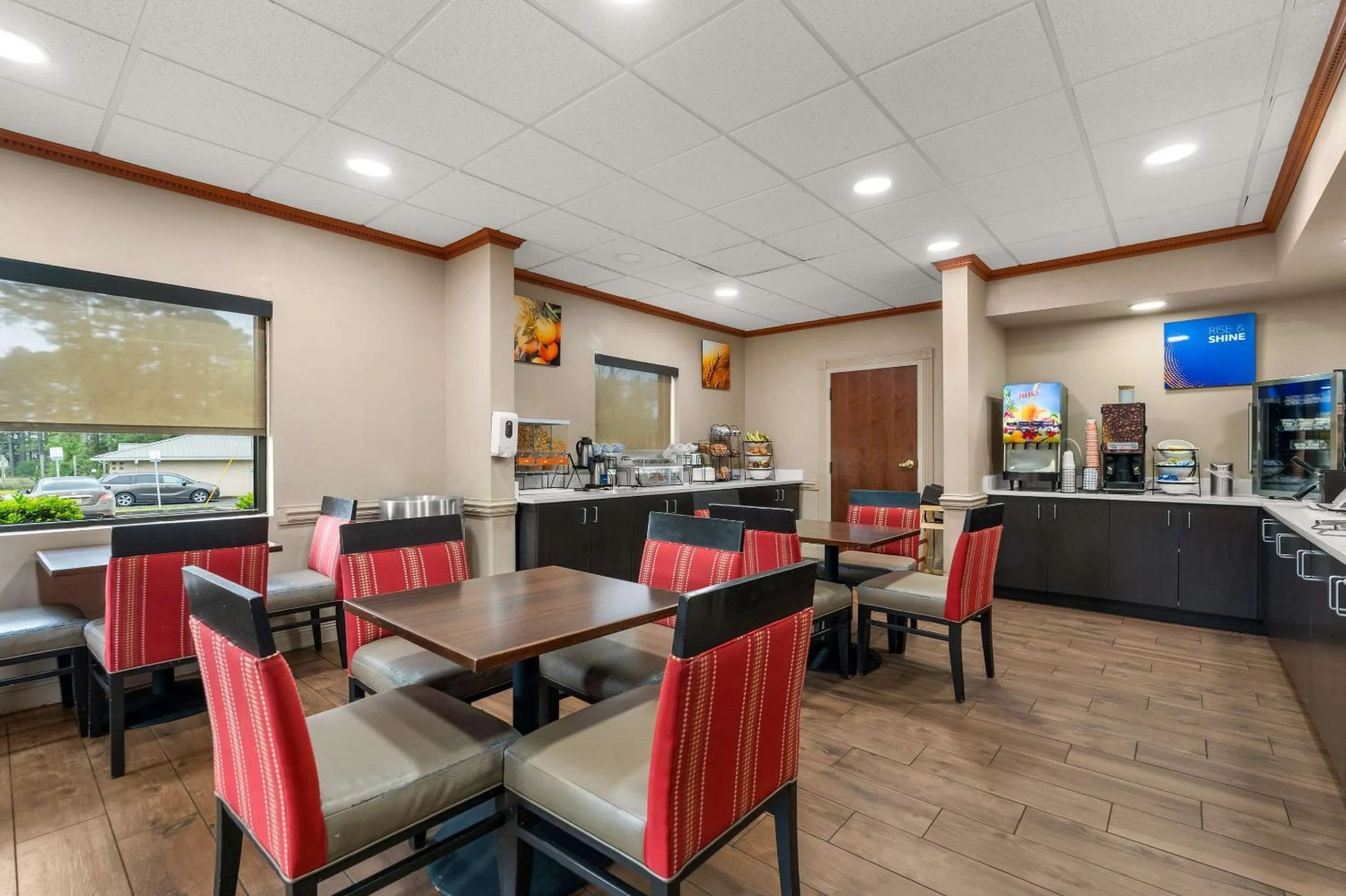 Breakfast in Comfort Inn & Suites Chipley I-10