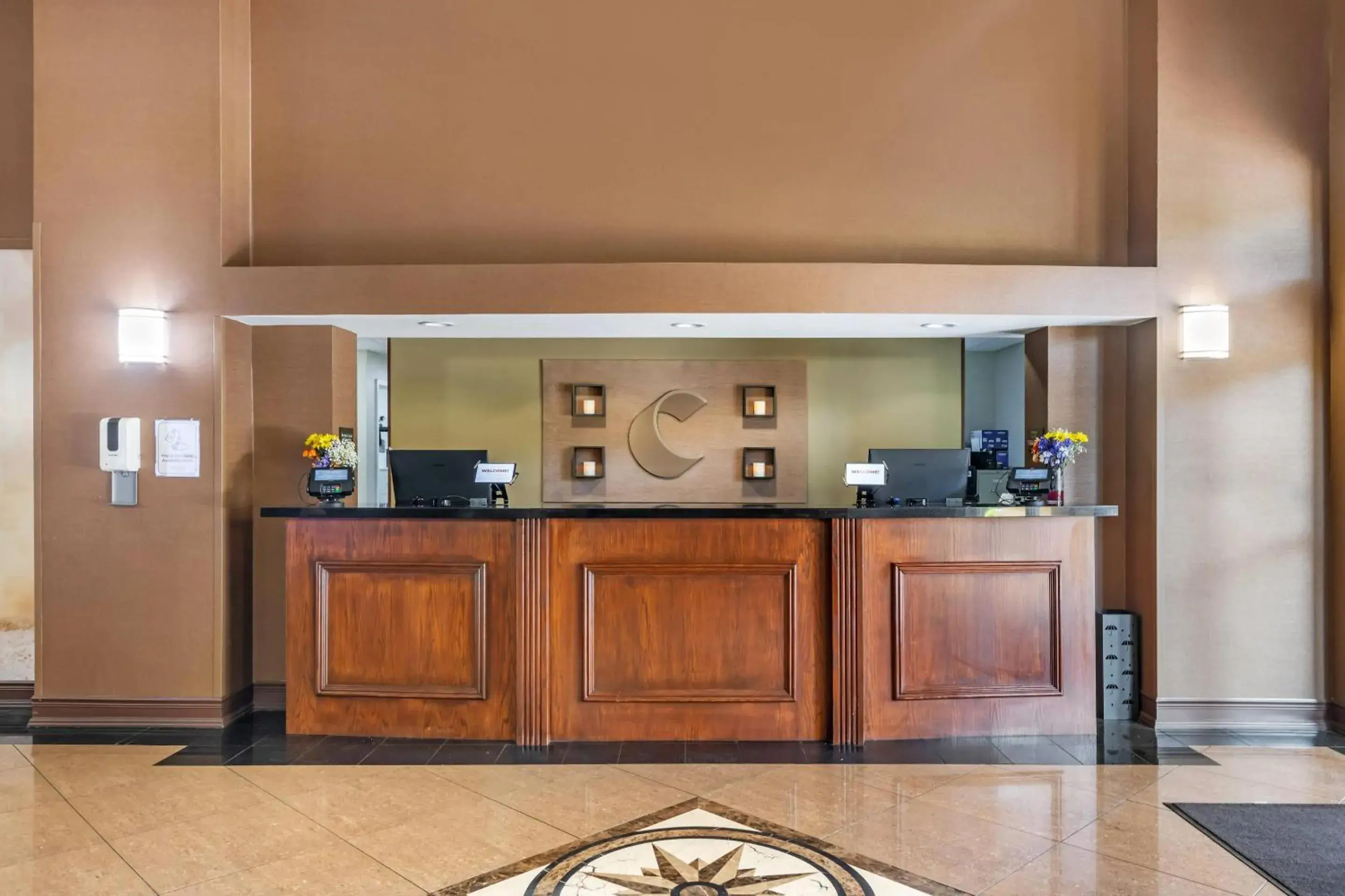 Lobby or reception in Comfort Suites Ocala North Lobby or reception in Comfort Suites Ocala North