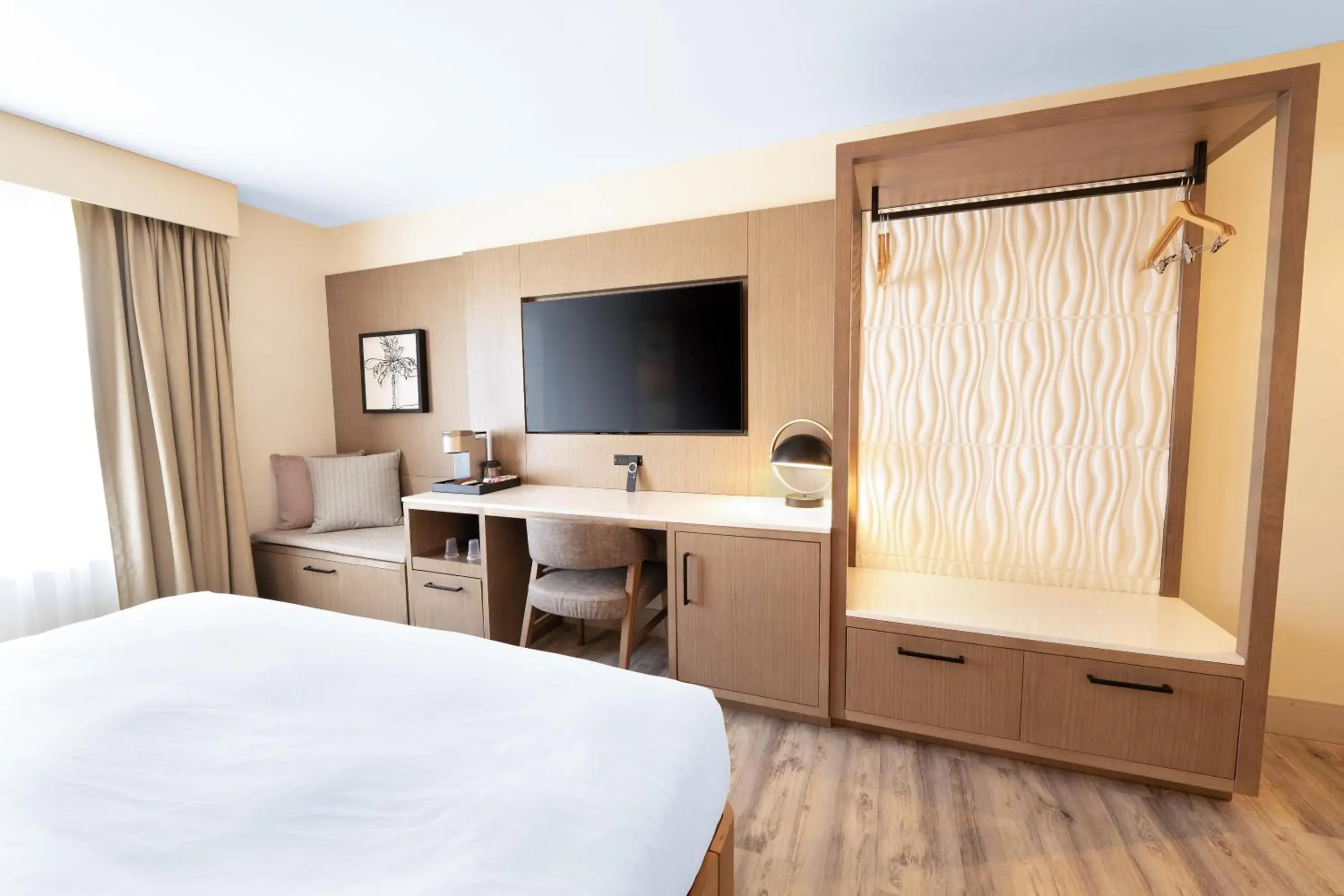 Bed in Castillo Real St Augustine Beach,Tapestry Collection Hilton Bed in Castillo Real St Augustine Beach,Tapestry Collection Hilton