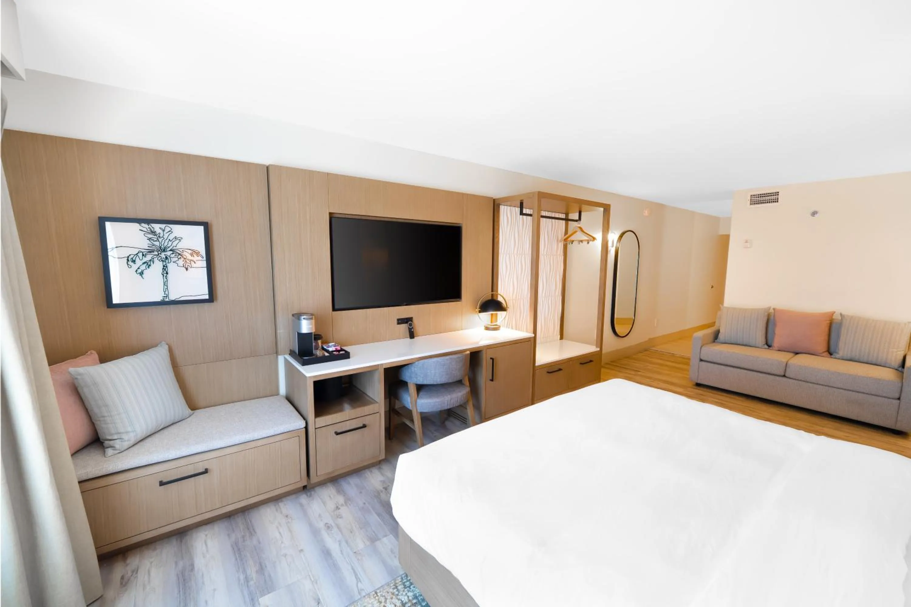 Bed in Castillo Real St Augustine Beach,Tapestry Collection Hilton