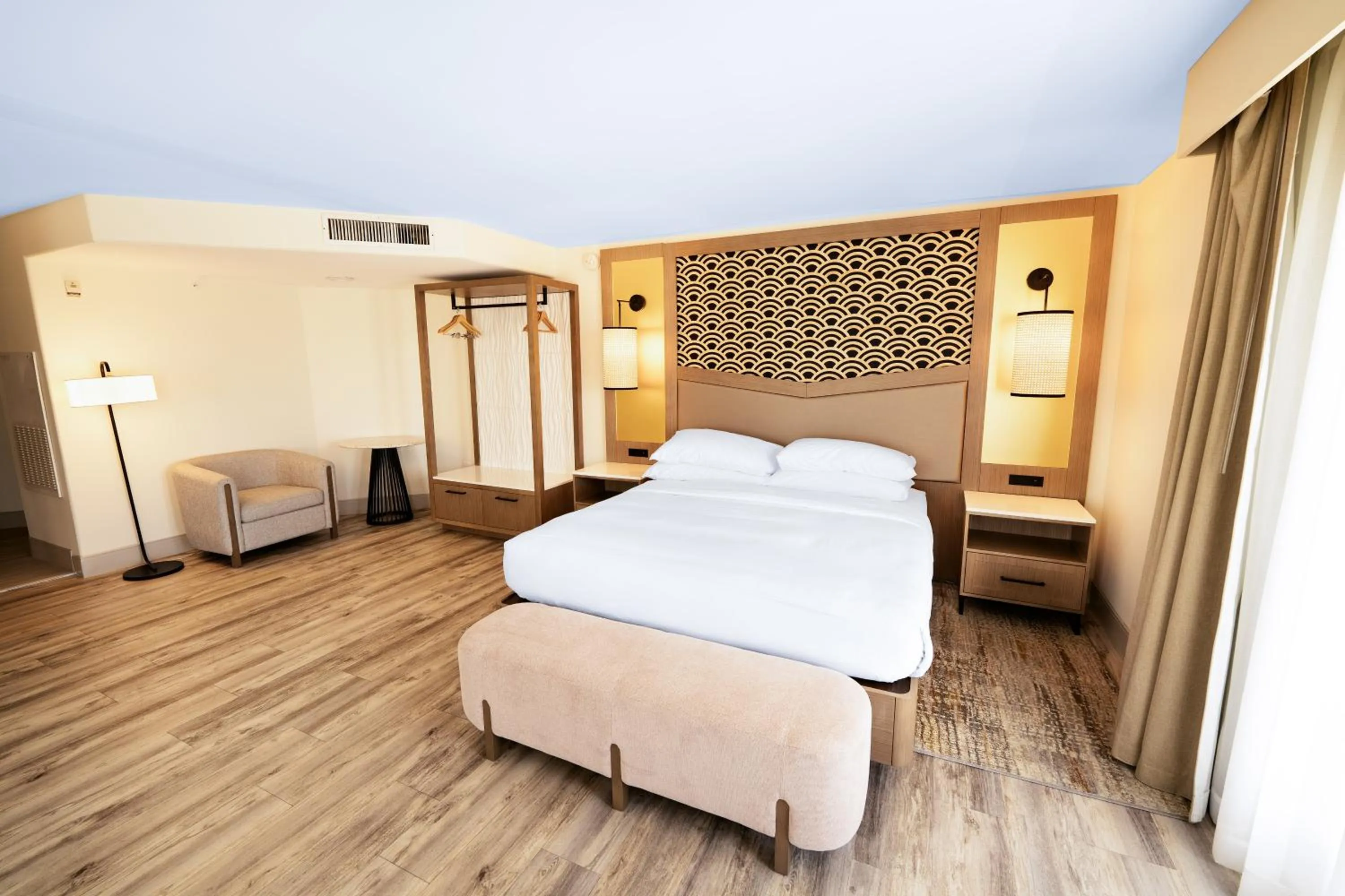 Bed in Castillo Real St Augustine Beach,Tapestry Collection Hilton