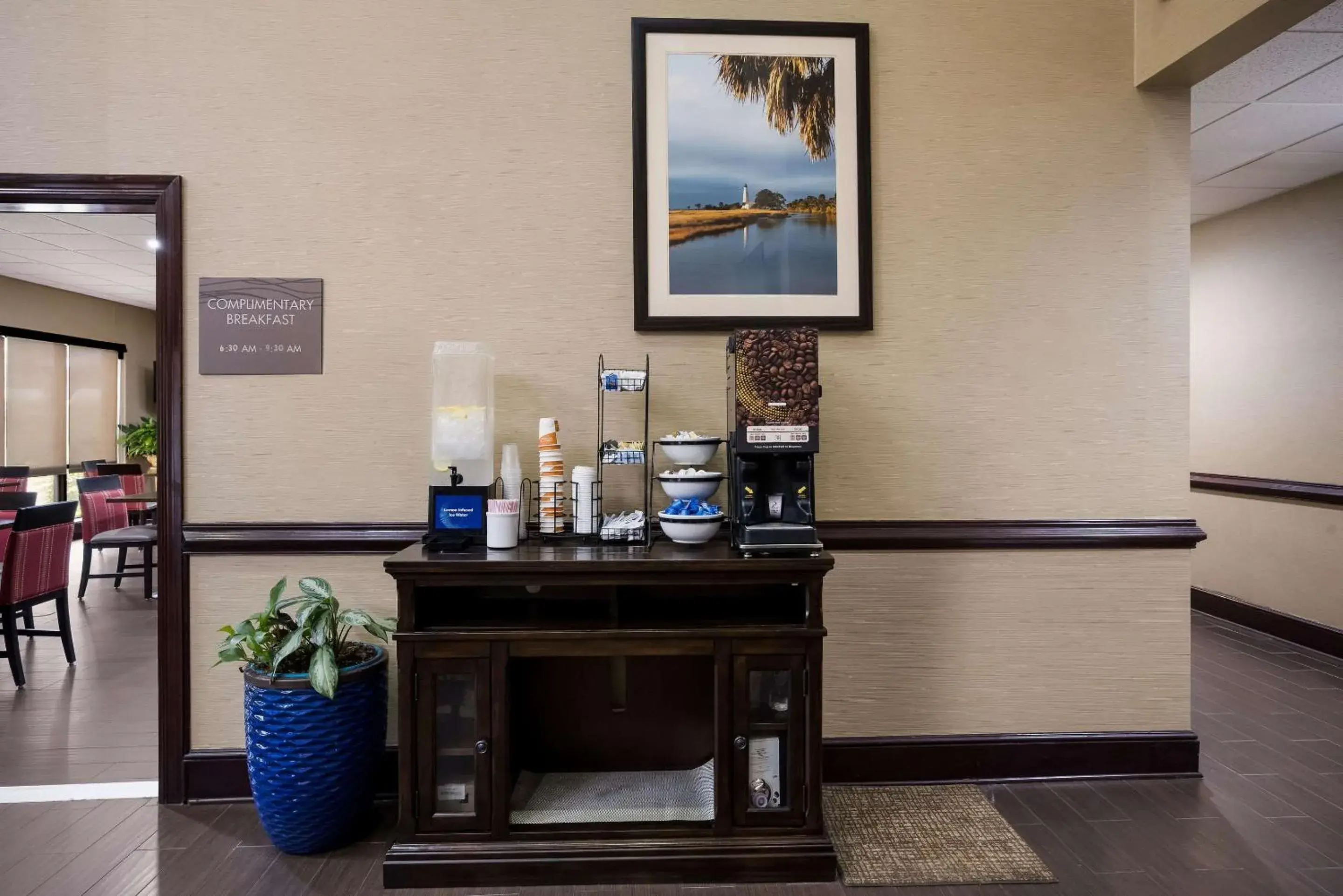 Lobby or reception in Comfort Inn & Suites Midway - Tallahassee West Lobby or reception in Comfort Inn & Suites Midway - Tallahassee West