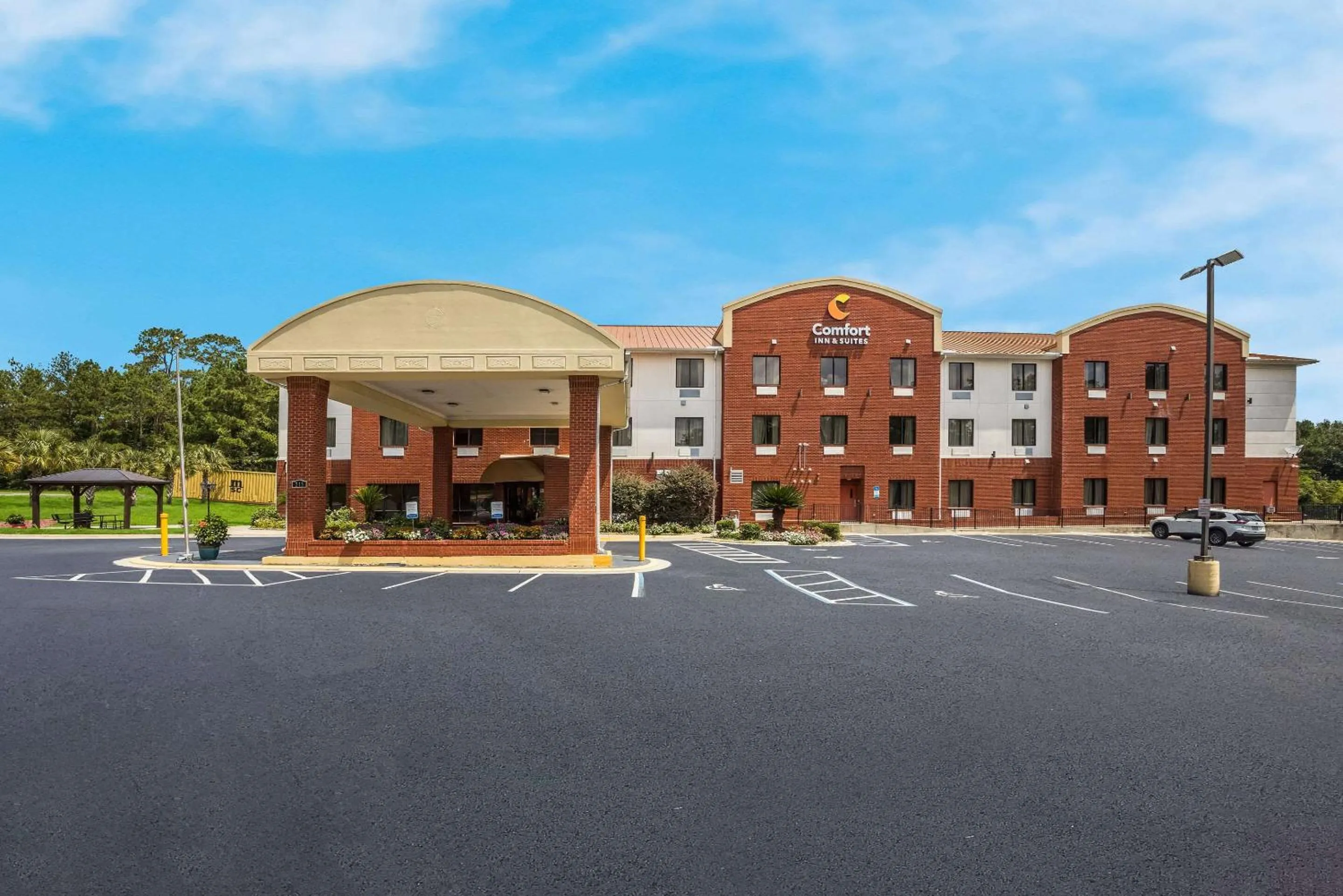 Property building in Comfort Inn & Suites Midway - Tallahassee West