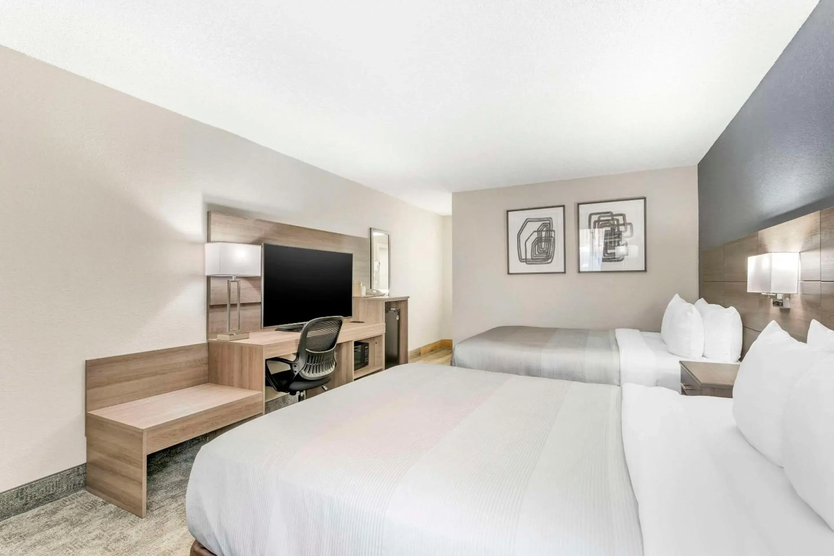 Bedroom, Bed in Quality Inn Daytona Speedway - I-95 Bedroom, Bed in Quality Inn Daytona Speedway - I-95