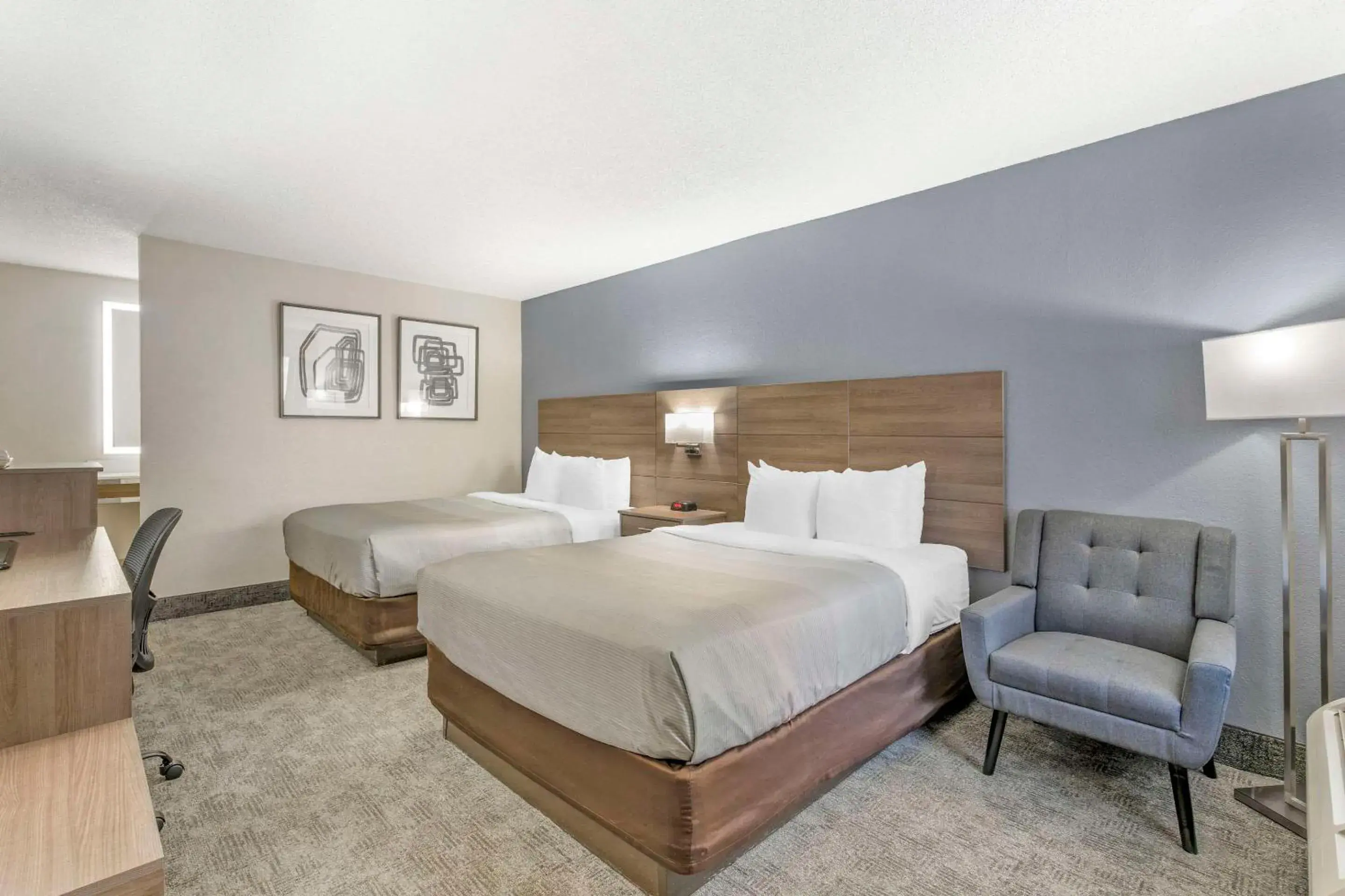 Bedroom, Bed in Quality Inn Daytona Speedway - I-95 Bedroom, Bed in Quality Inn Daytona Speedway - I-95