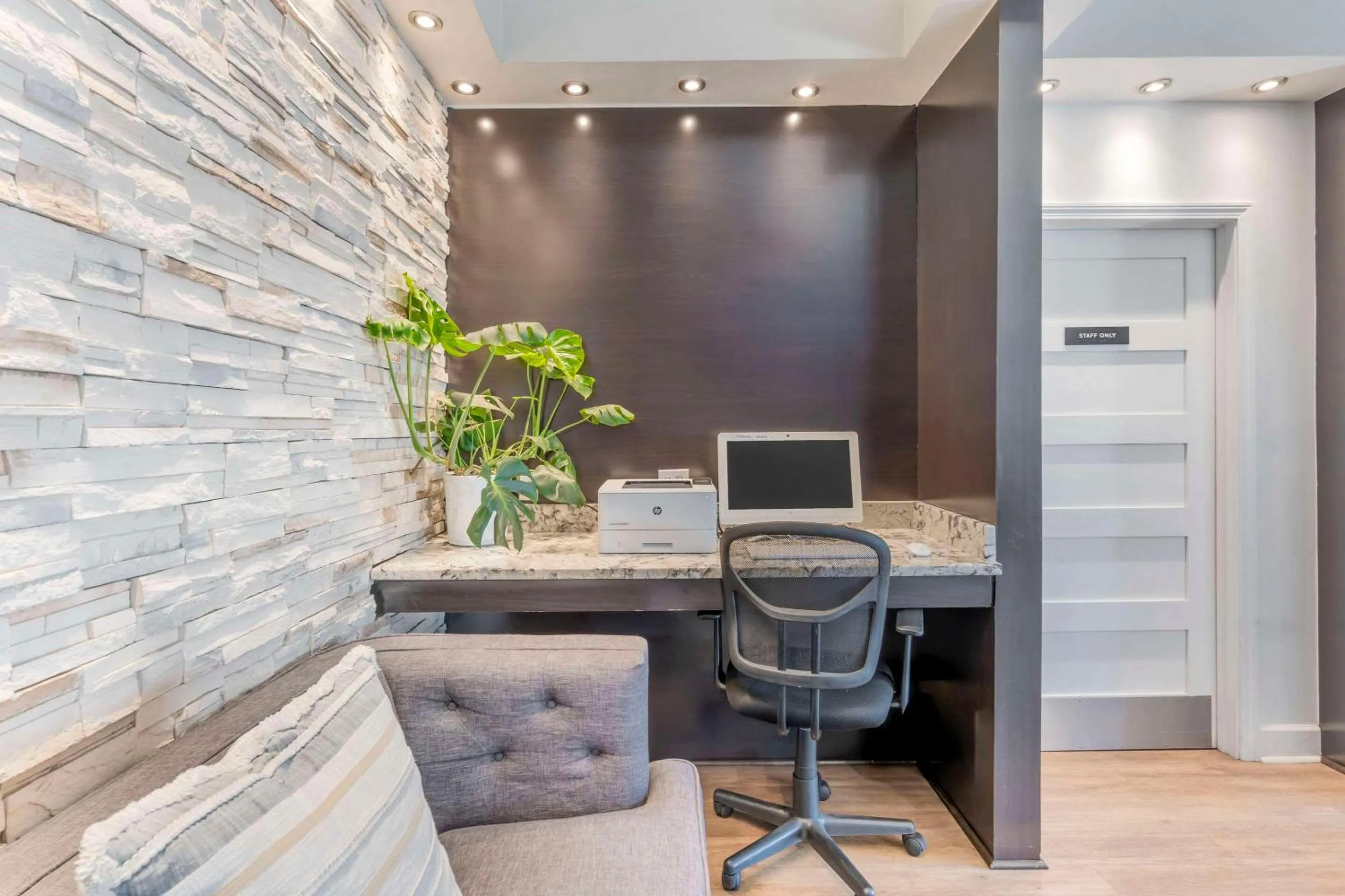 Business facilities in Quality Inn Daytona Speedway - I-95