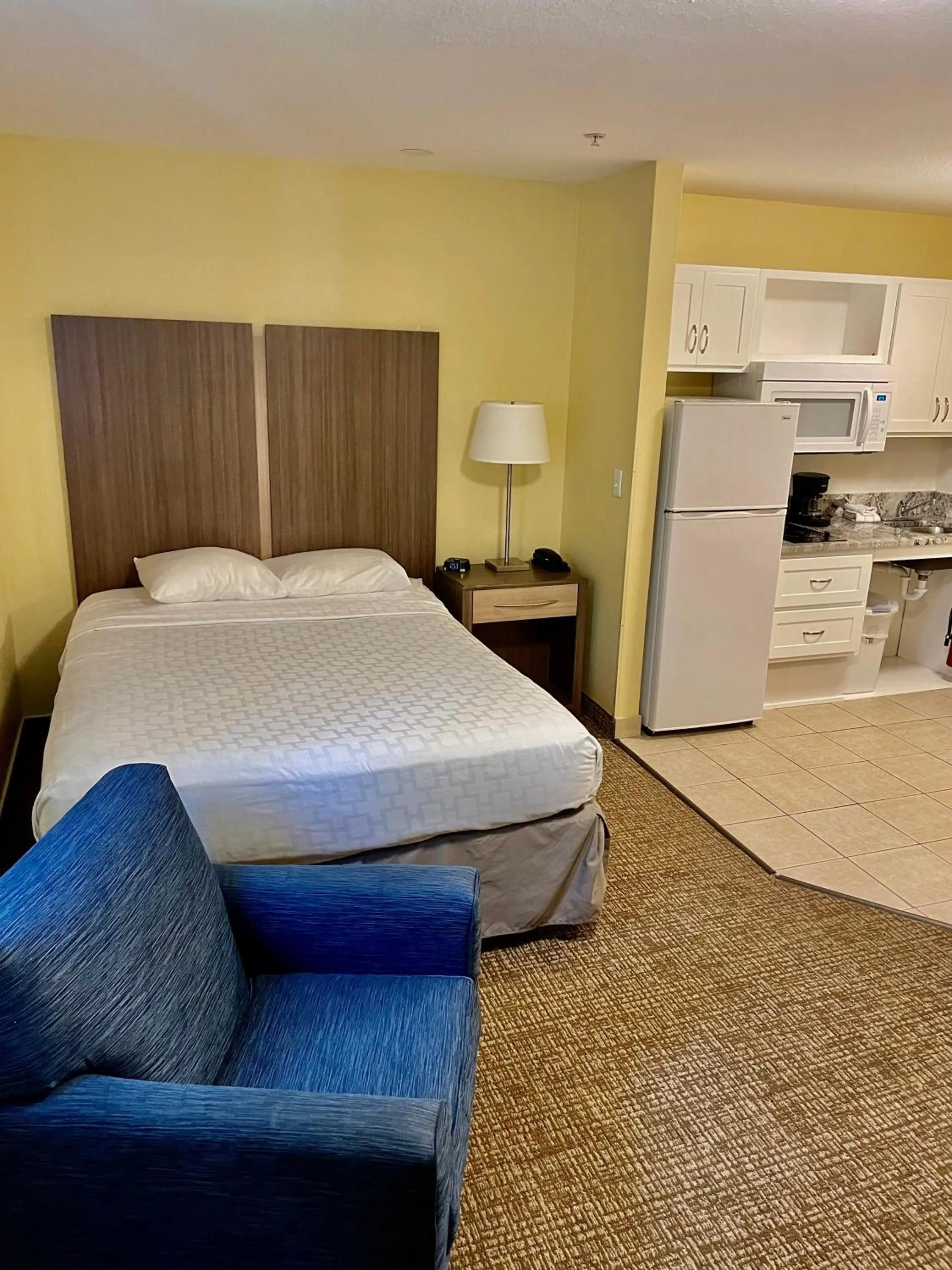 Bed in Suburban Studios Fort Myers Cape Coral
