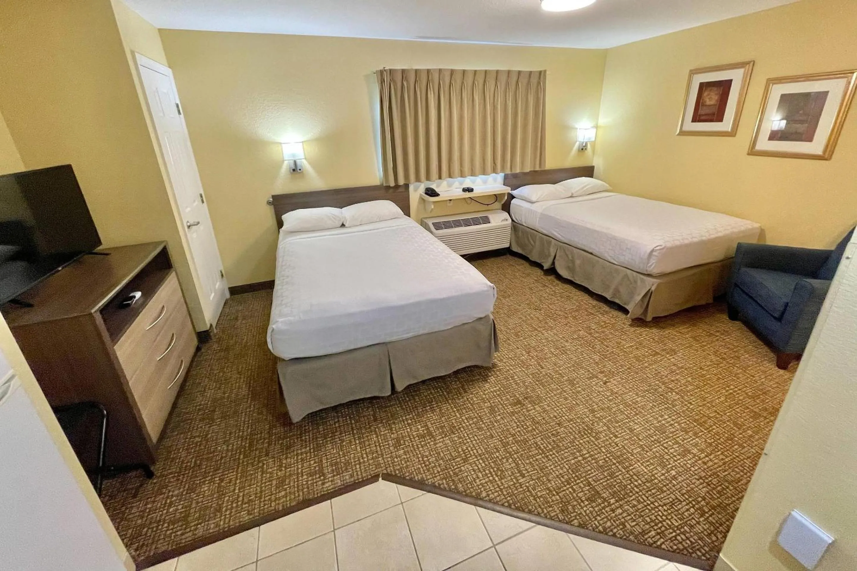 Bedroom, Bed in Suburban Studios Fort Myers Cape Coral