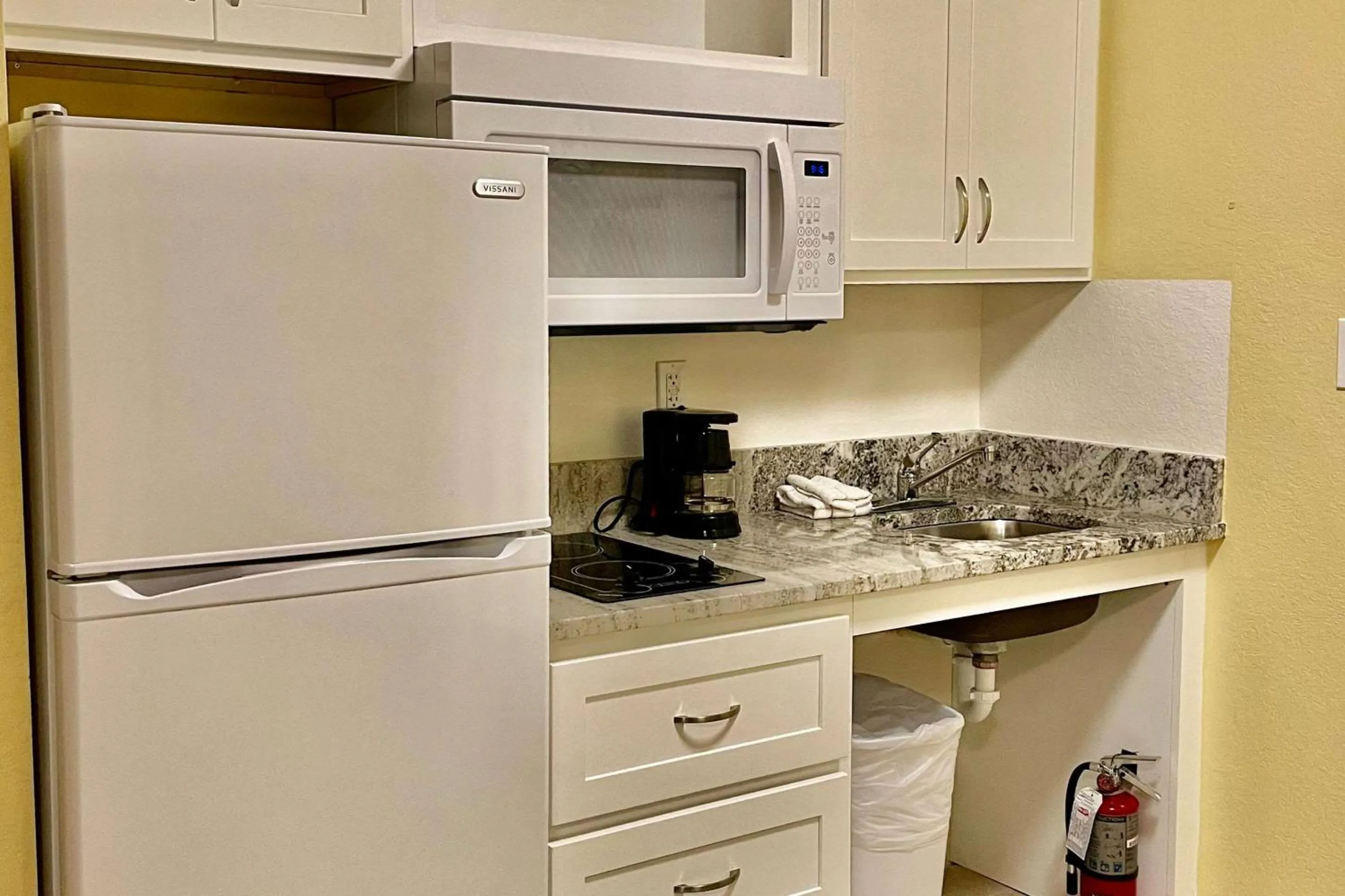 Bedroom in Suburban Studios Fort Myers Cape Coral