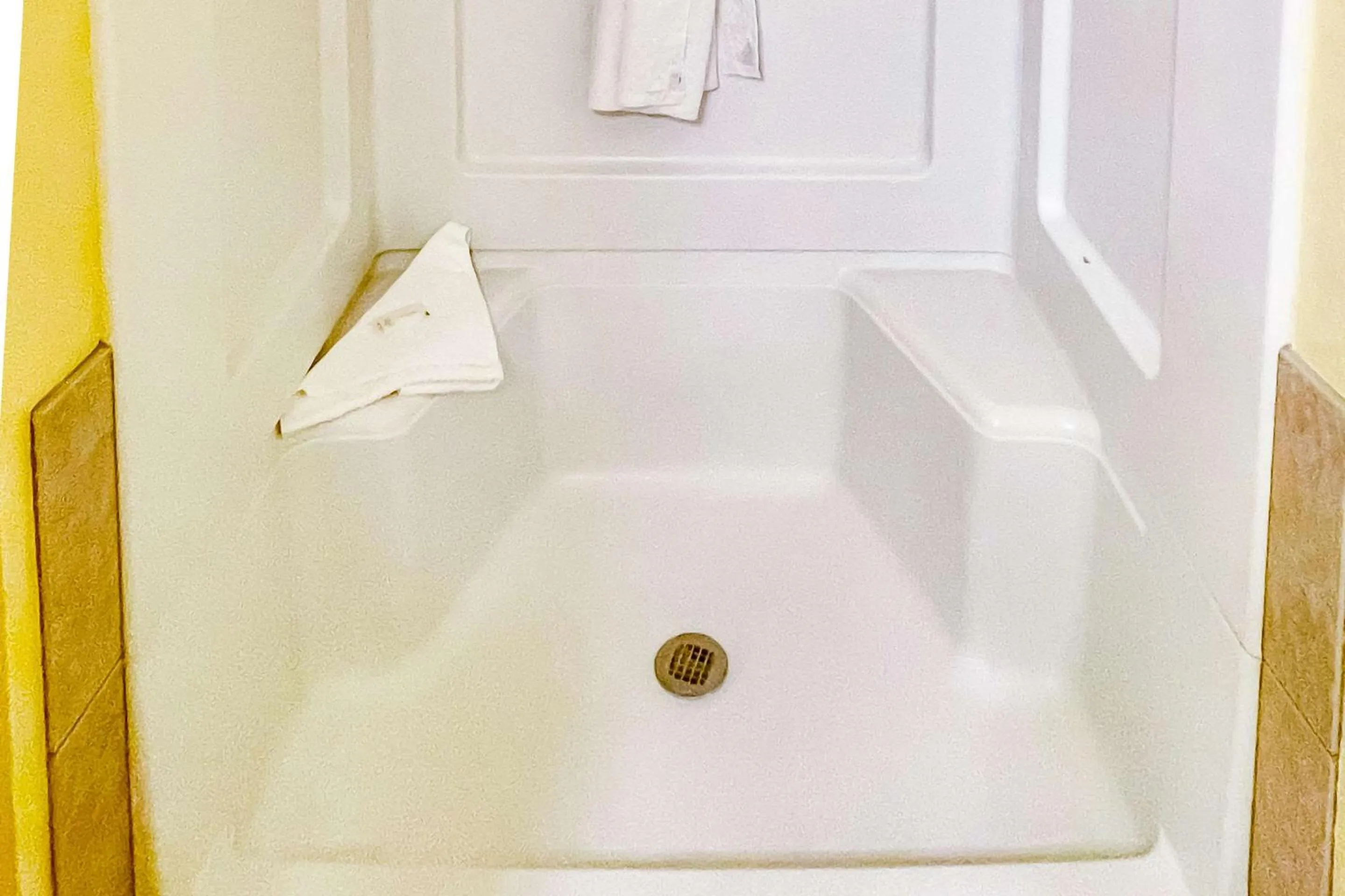 Bedroom in Suburban Studios Fort Myers Cape Coral