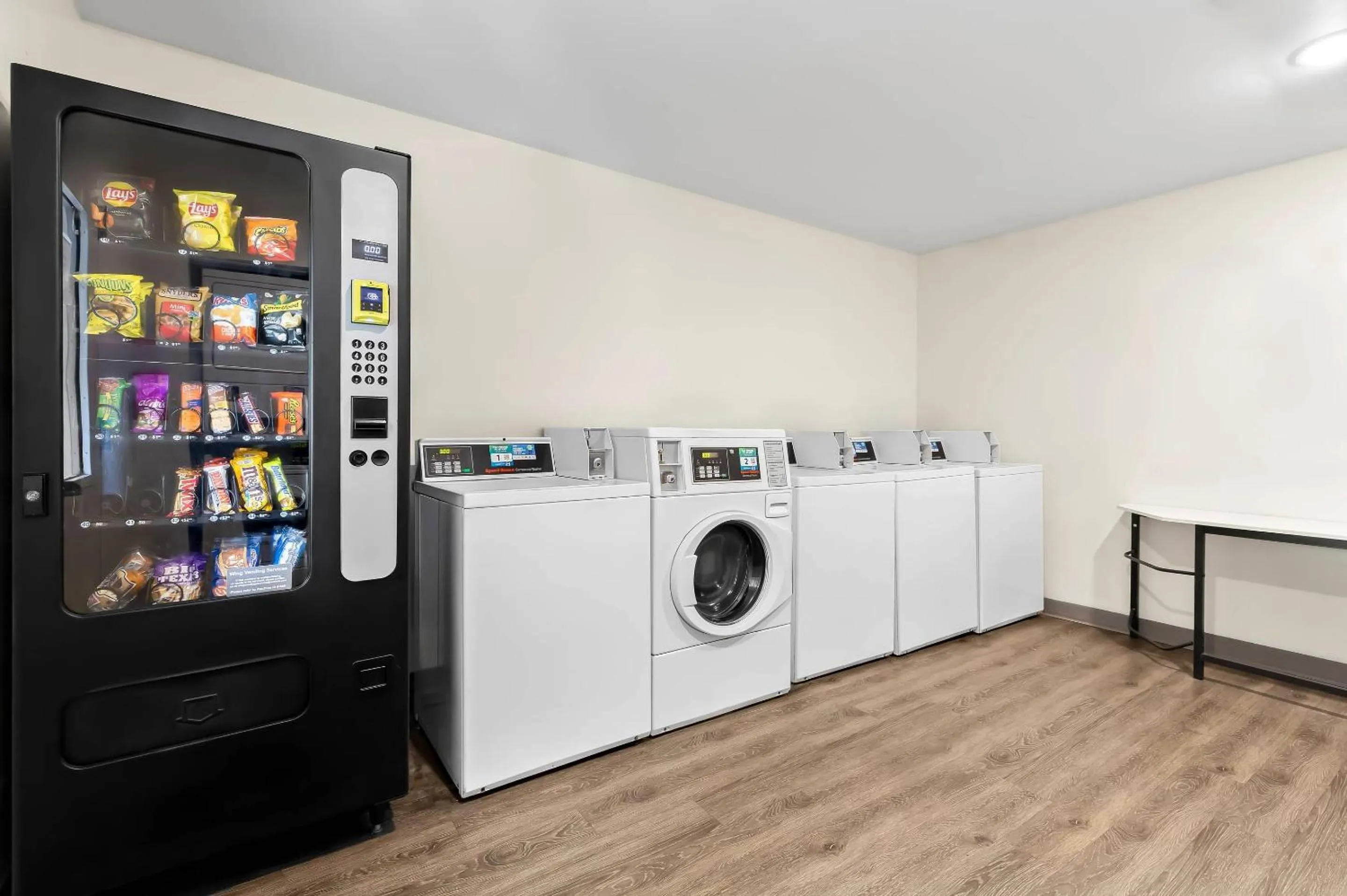 Other in Suburban Studios Lakeland North I-4