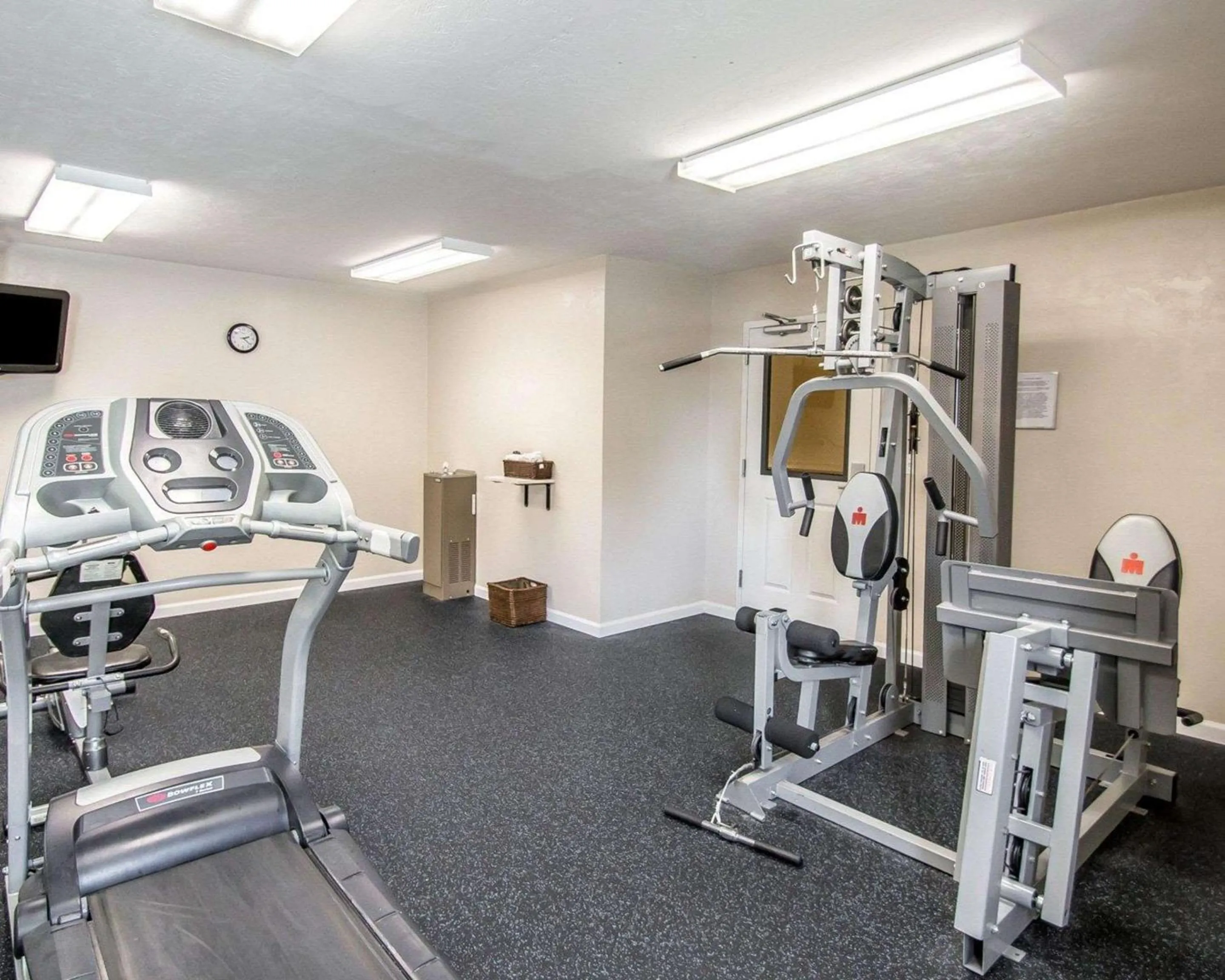 Fitness centre/facilities in Suburban Studios Melbourne Airport